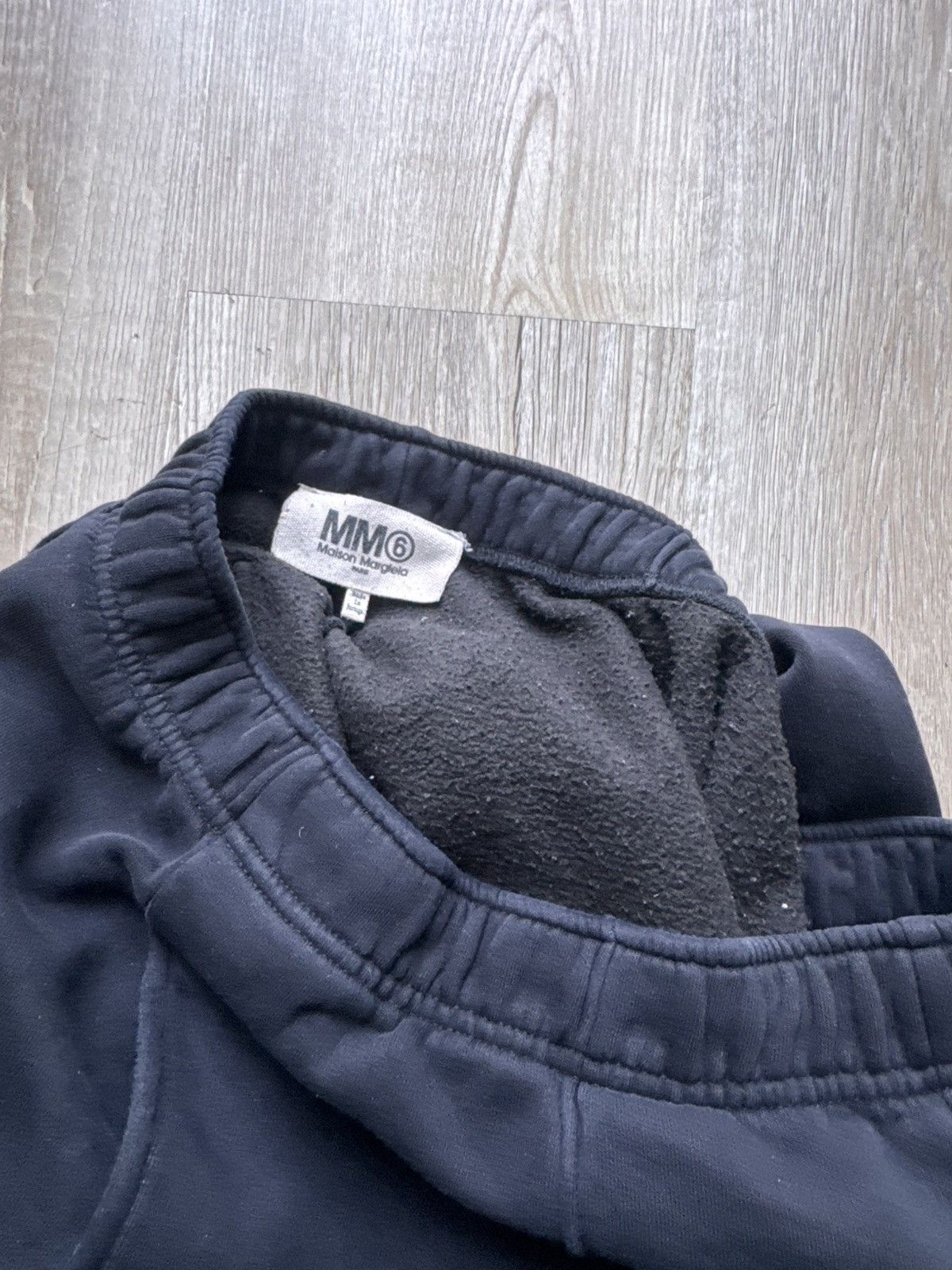 Maison Margiela MM6 Maison Margiela Black wide sweatpants Size US 30 / EU 46 - 4 Thumbnail