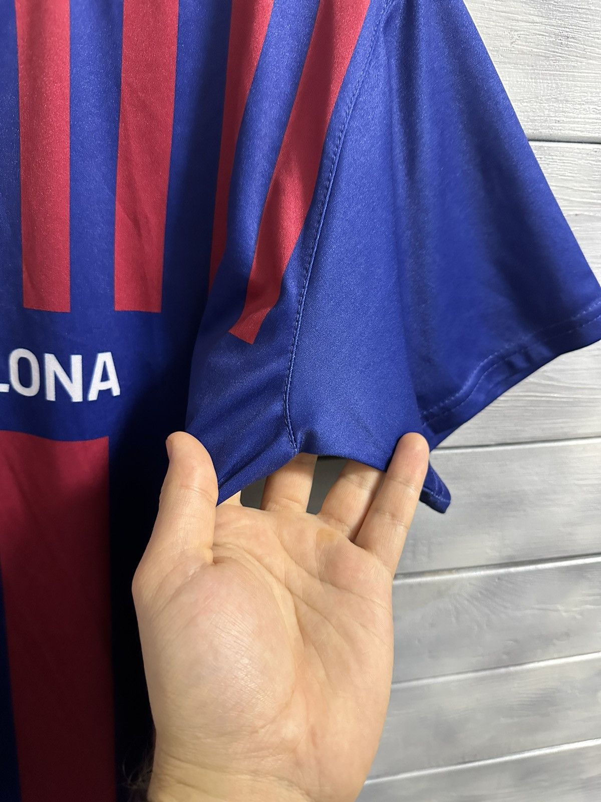 Vintage Rare Vintage Jersey F.C. Barcelona Centr Logo. Size US M / EU 48-50 / 2 - 4 Thumbnail