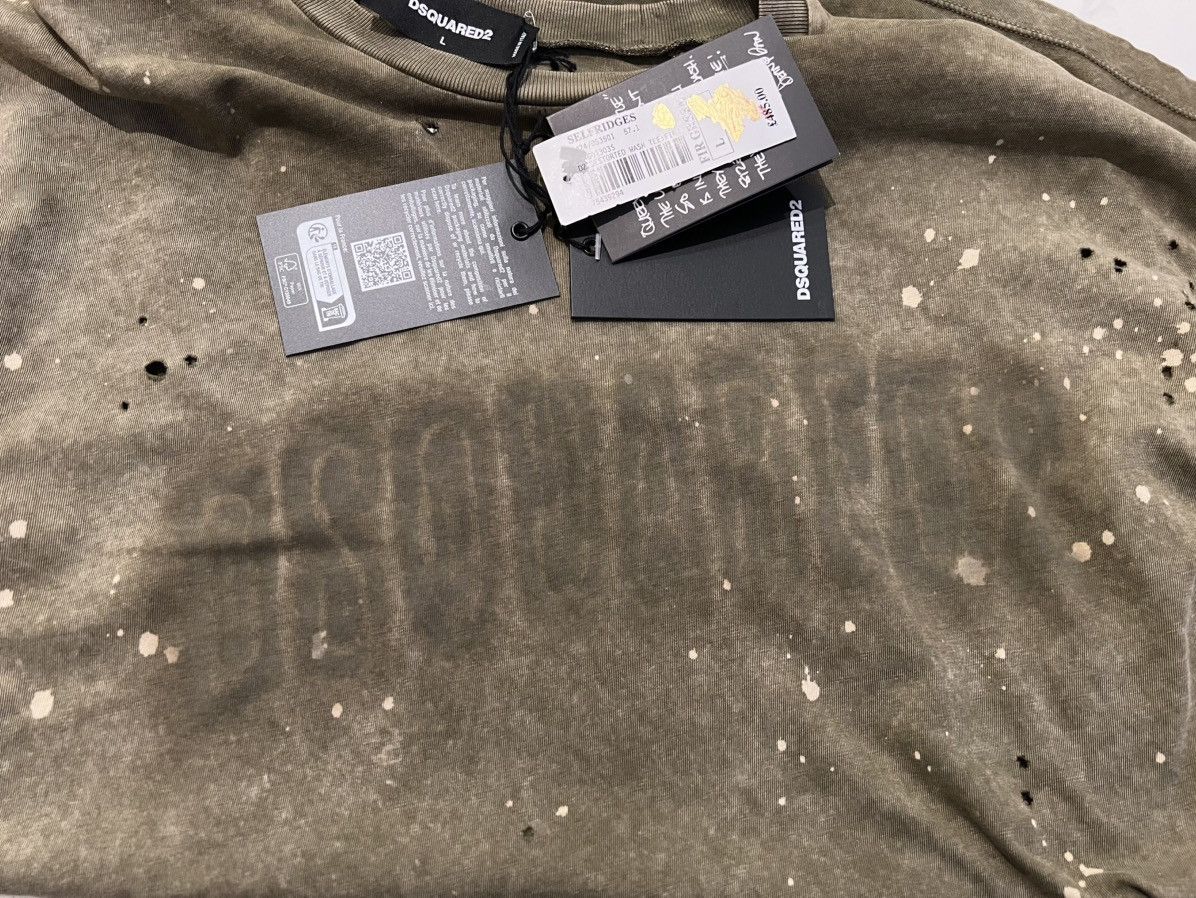 Dsquared2 Description DSQUARED2 Distorted logo-print relaxed-fit Large Size US L / EU 52-54 / 3 - 12 Thumbnail