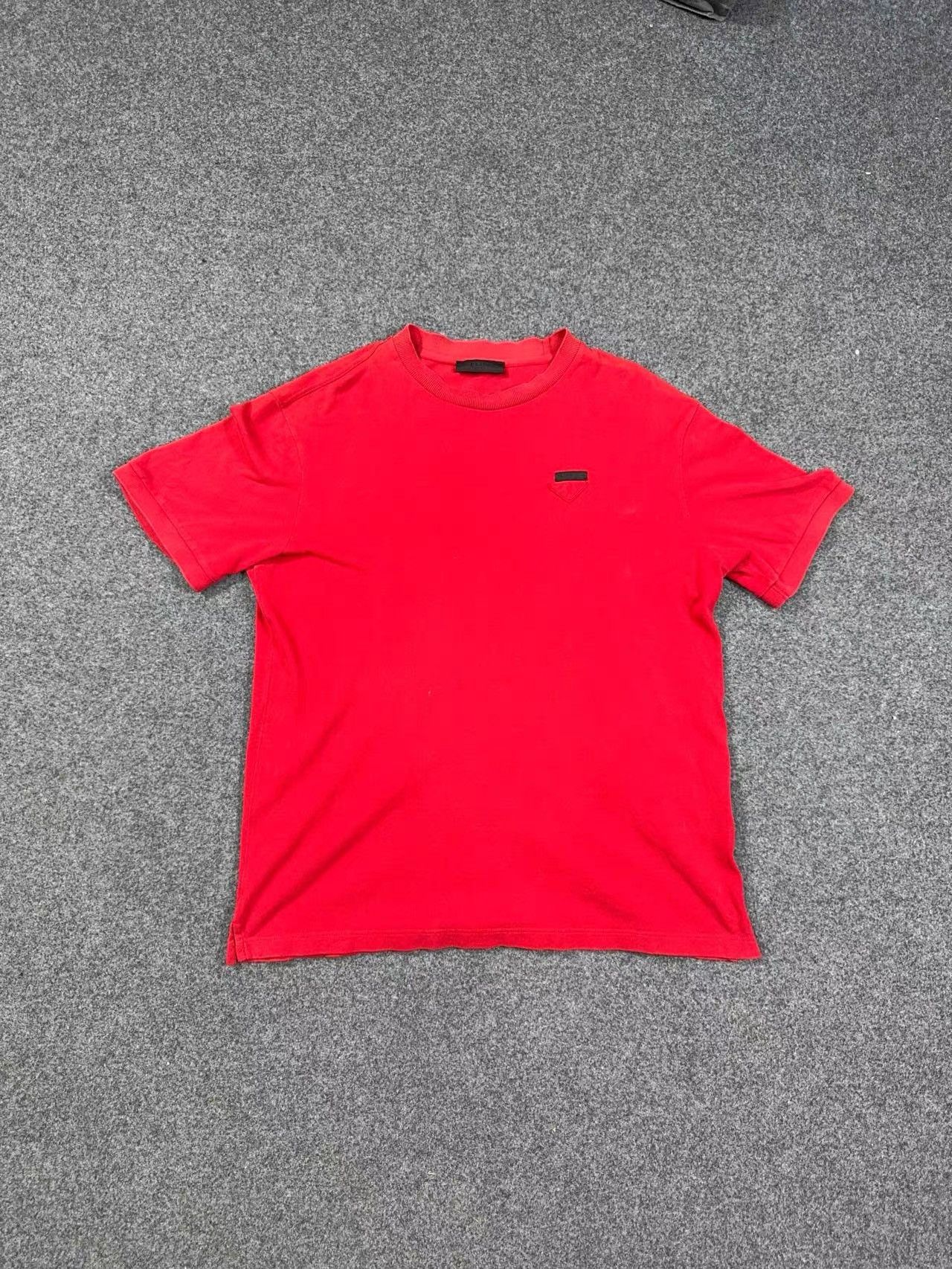 Prada Prada Short Sleeve K28 Size US M / EU 48-50 / 2 - 1 Thumbnail