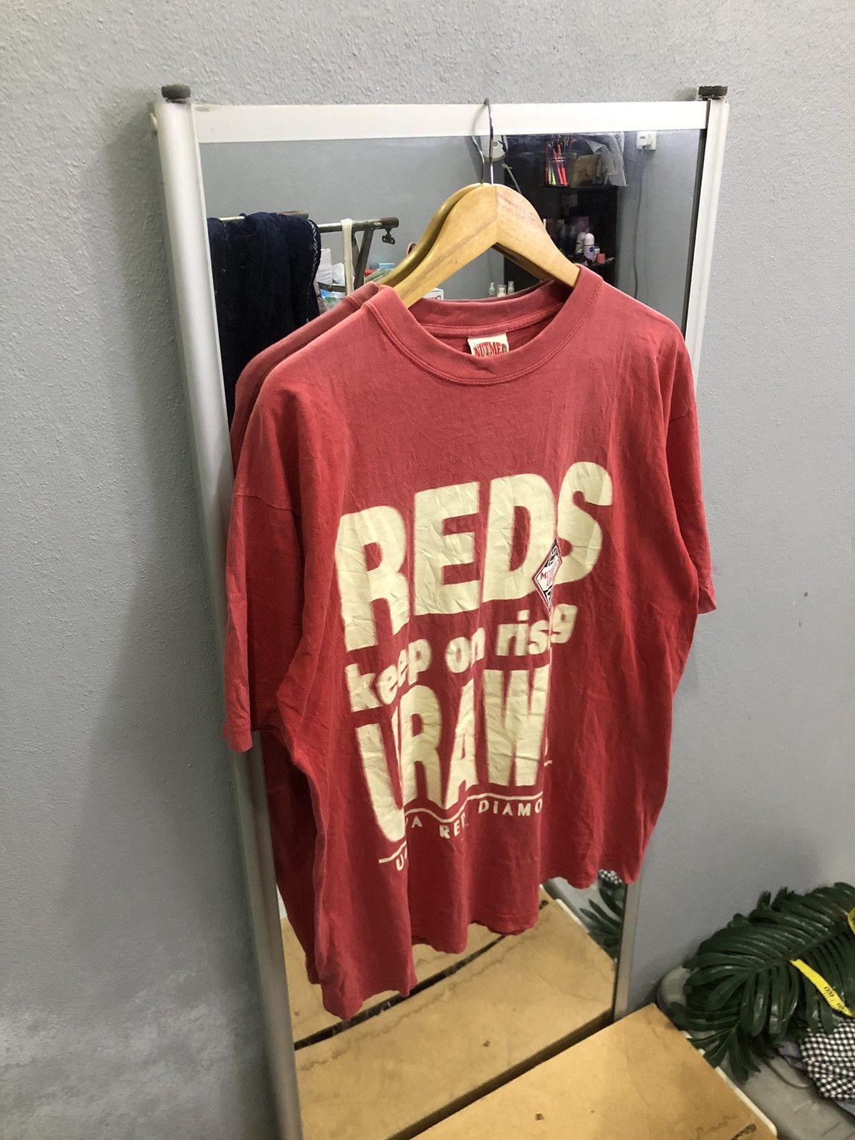 Nutmeg 1992 Urawa Reds Nutmeg Mills Tee Size US L / EU 52-54 / 3 - 3 Thumbnail