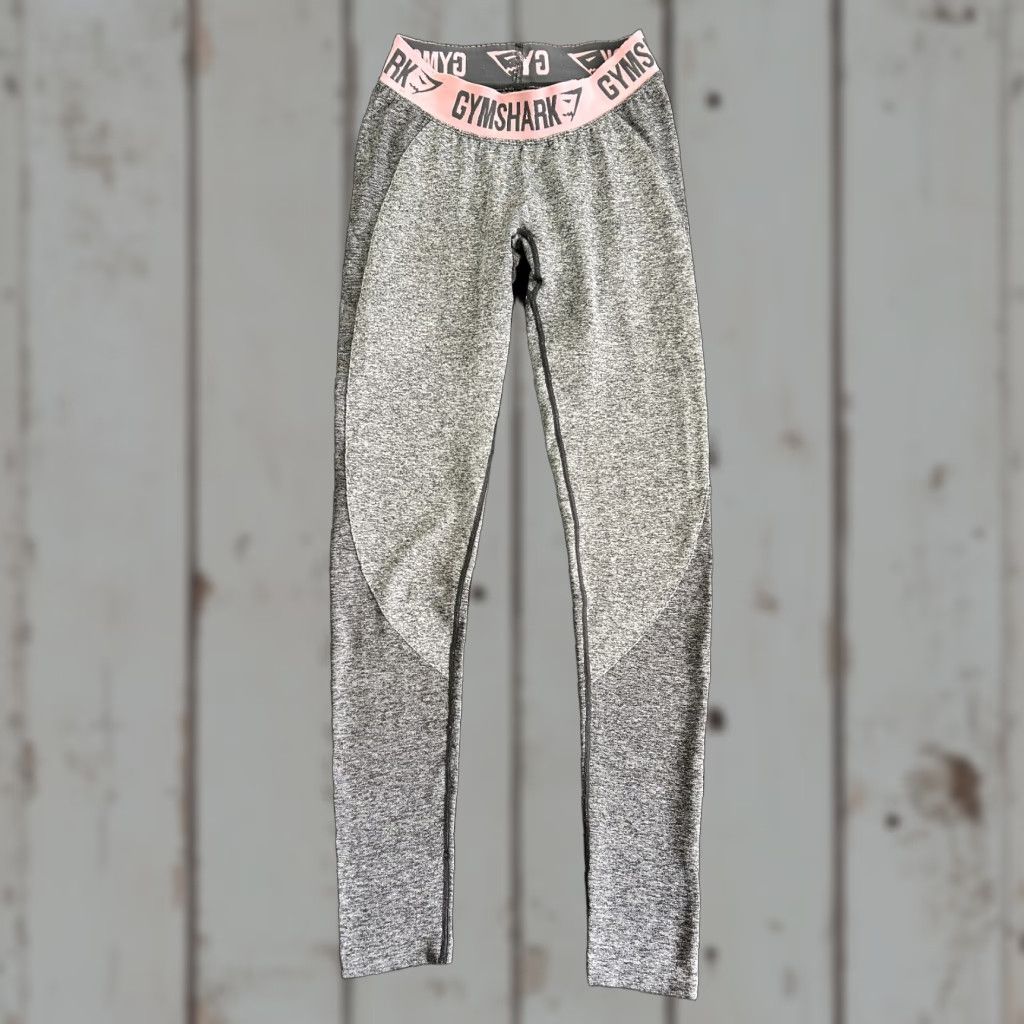 Gymshark Gymshark Leggings M Women Regular Gray Two tone Seamless Contour Flex Two Tone Athletic Gym & Training Yoga Pants Midi? Size 32" / US 10 / IT 46 - 1 Thumbnail