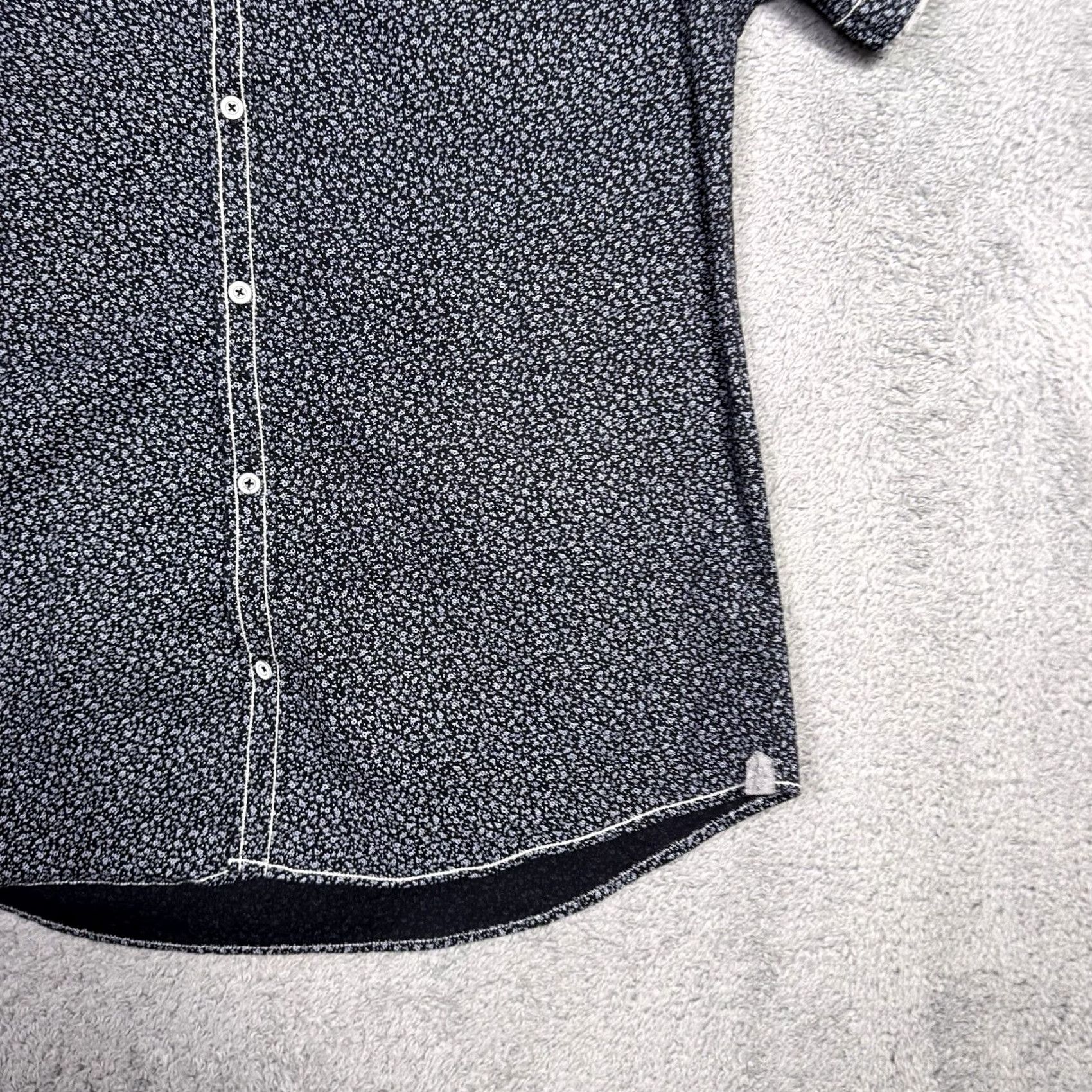 Vintage 7 Diamonds Shirt Mens L Floral 4 Way Stretch Graceland Woven Casual Short Sleeve Button-Up Black Polyester Spandex Size US L / EU 52-54 / 3 - 4 Thumbnail