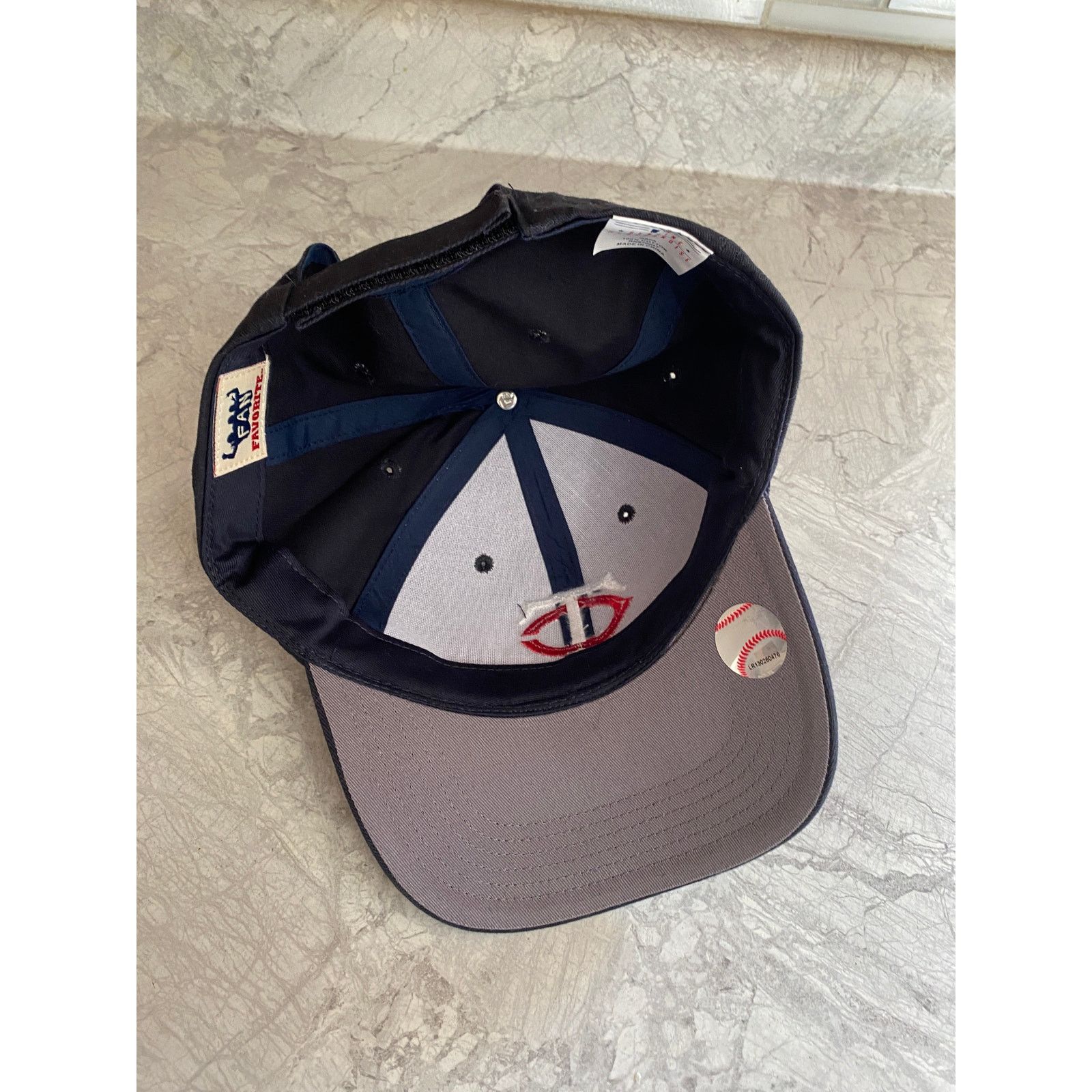 MLB Minnesota Twins Fan Favorite Adjustable Baseball Hat Size ONE SIZE - 5 Thumbnail