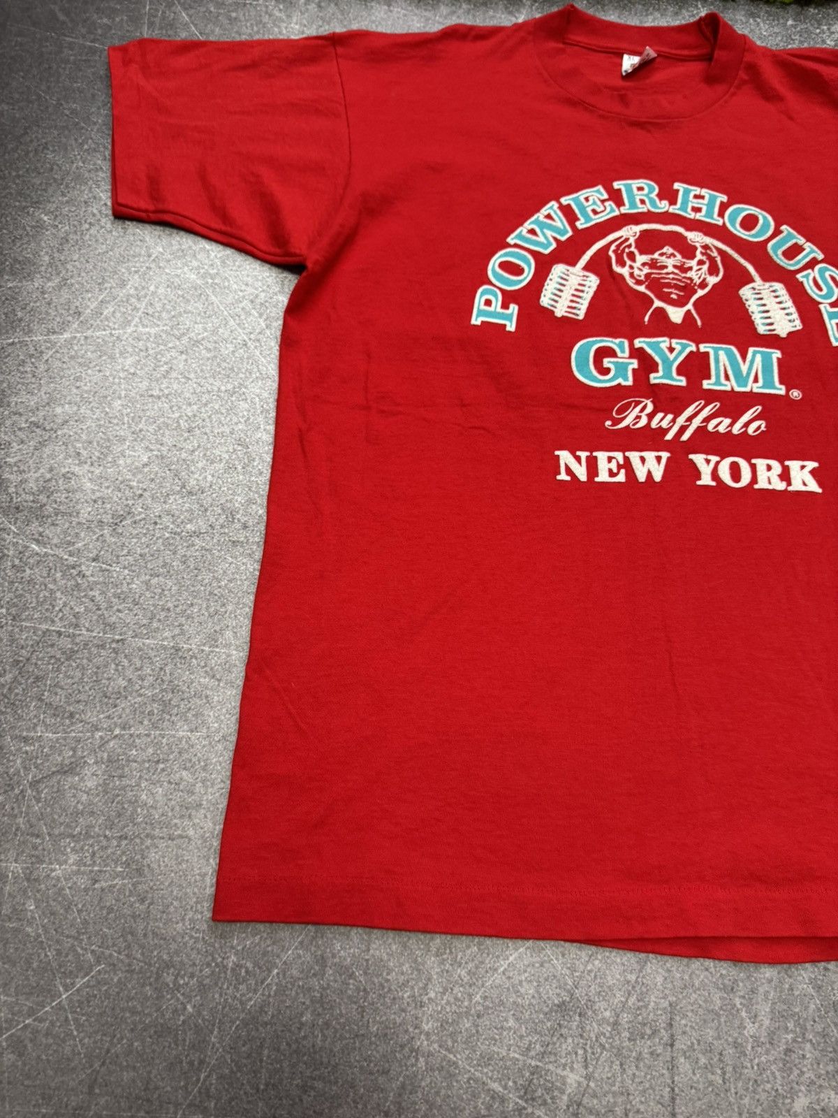 Vintage Vintage 90s PowerHouse Gym New York FOTL T Shirt Bodybuilder Size US XL / EU 56 / 4 - 9 Thumbnail