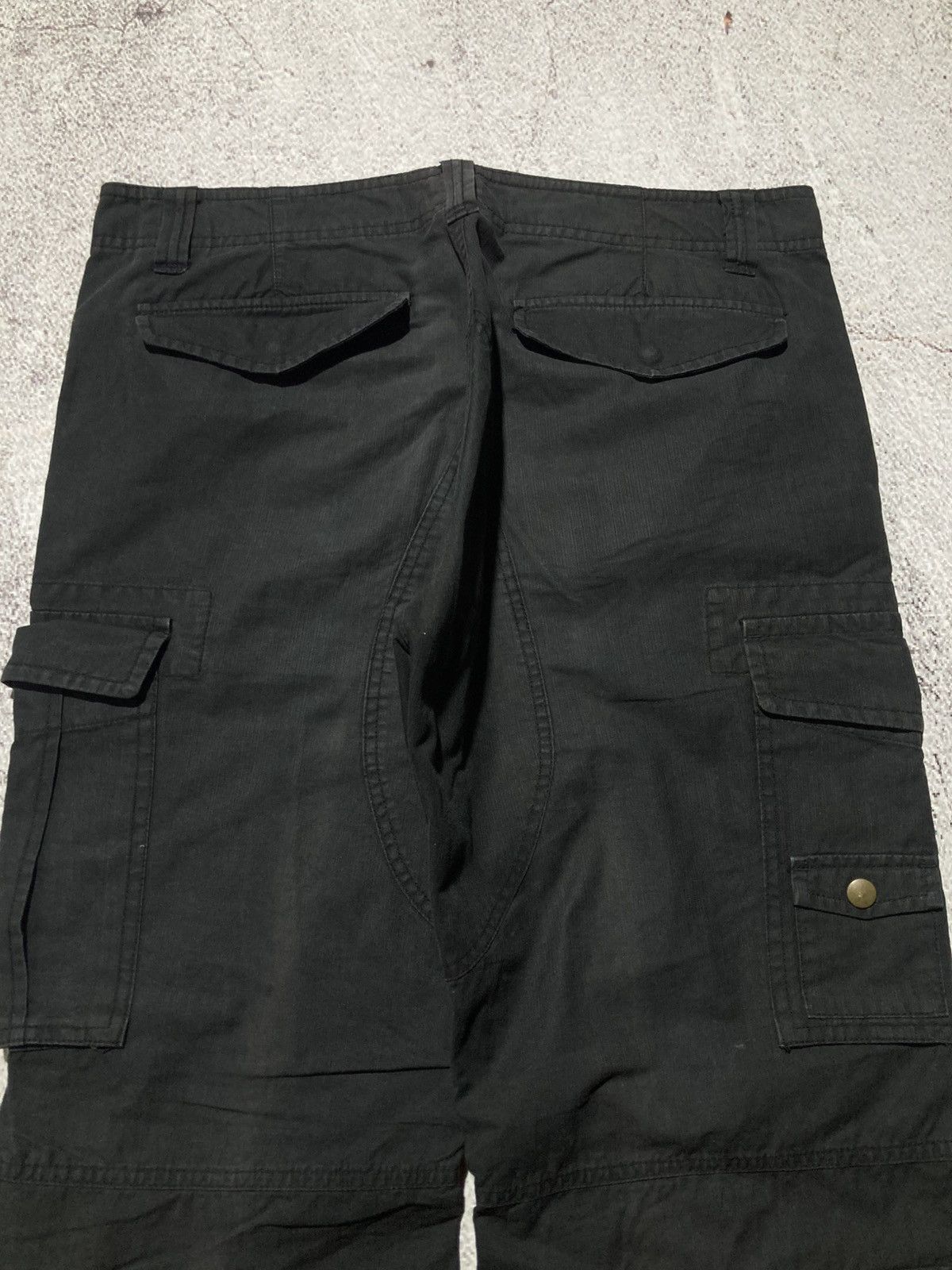 Japanese Brand 2000s Takeo Kikuchi Multipocket Cargo Pants Black Designer Size US 34 / EU 50 - 12 Thumbnail