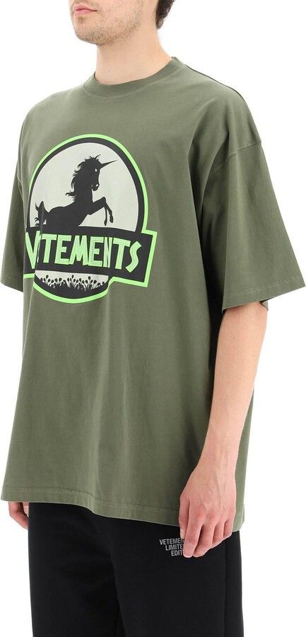 Vetements o1y0924 T-Shirt in Military Green Size US L / EU 52-54 / 3 - 4 Thumbnail