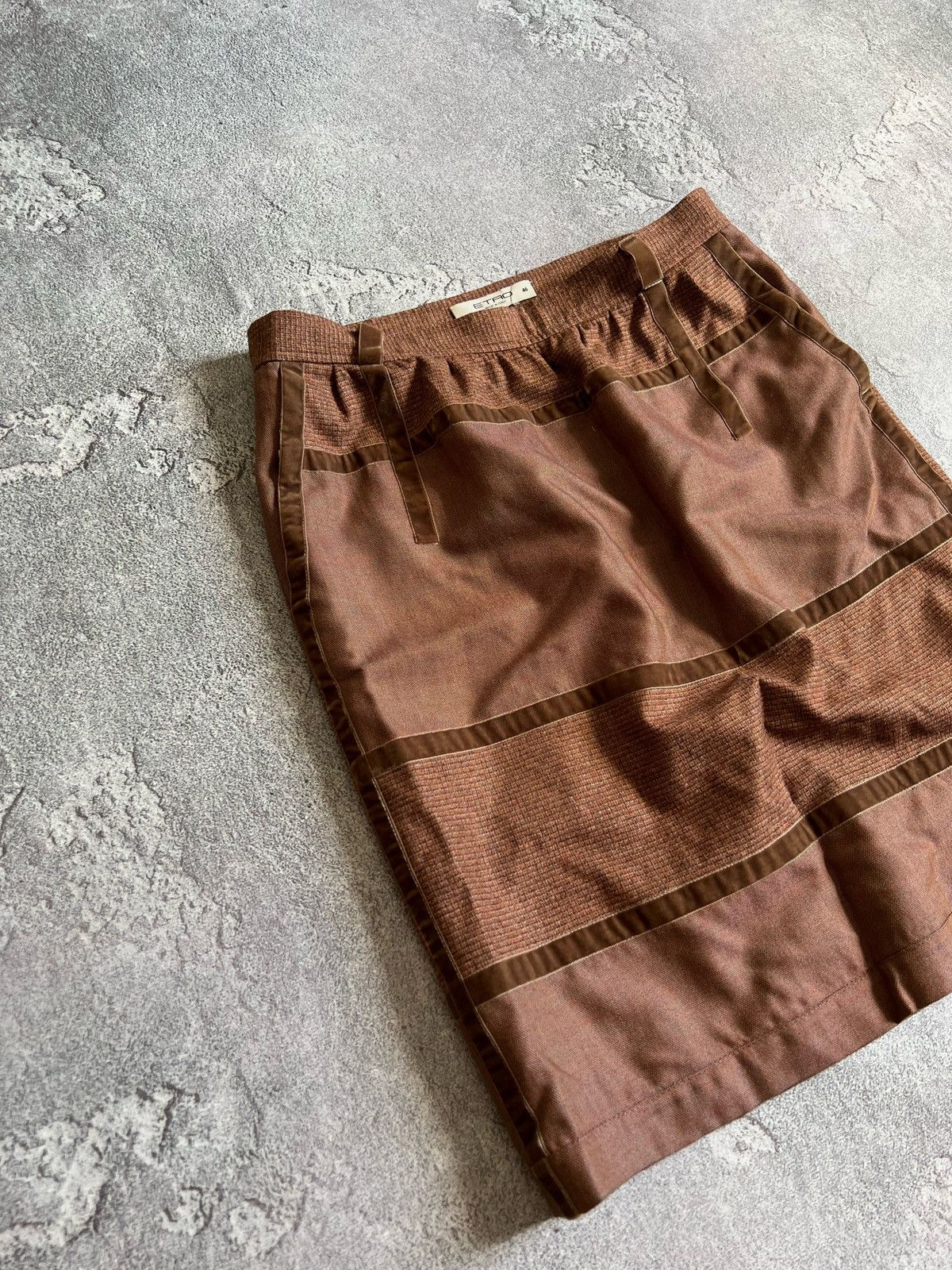Etro Vintage ETRO Wool Knee-Length Canvas/Tweed Velvet Skirt 46 Size 32" / US 10 / IT 46 - 2 Thumbnail
