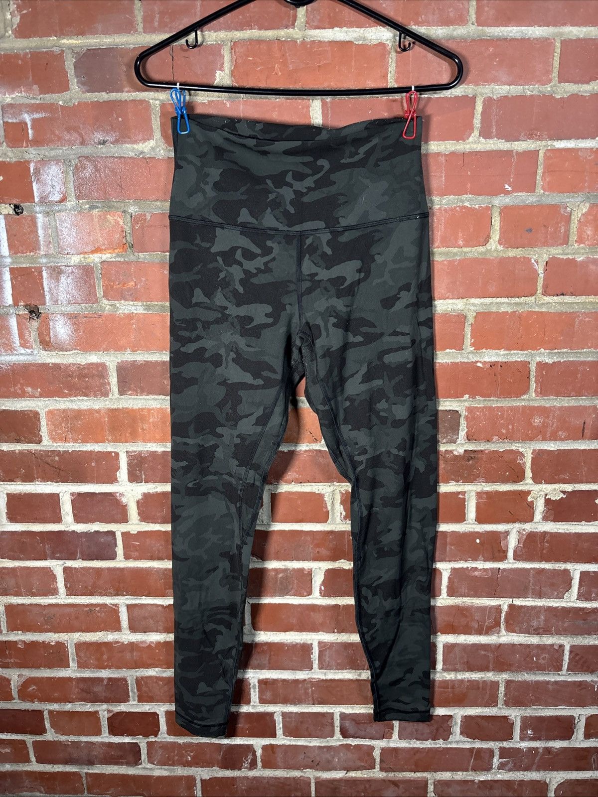 Lululemon Lululemon Align High Rise Leggings Size 8 Camo 30” Inseam Size 30" / US 8 / IT 44 - 1 Thumbnail
