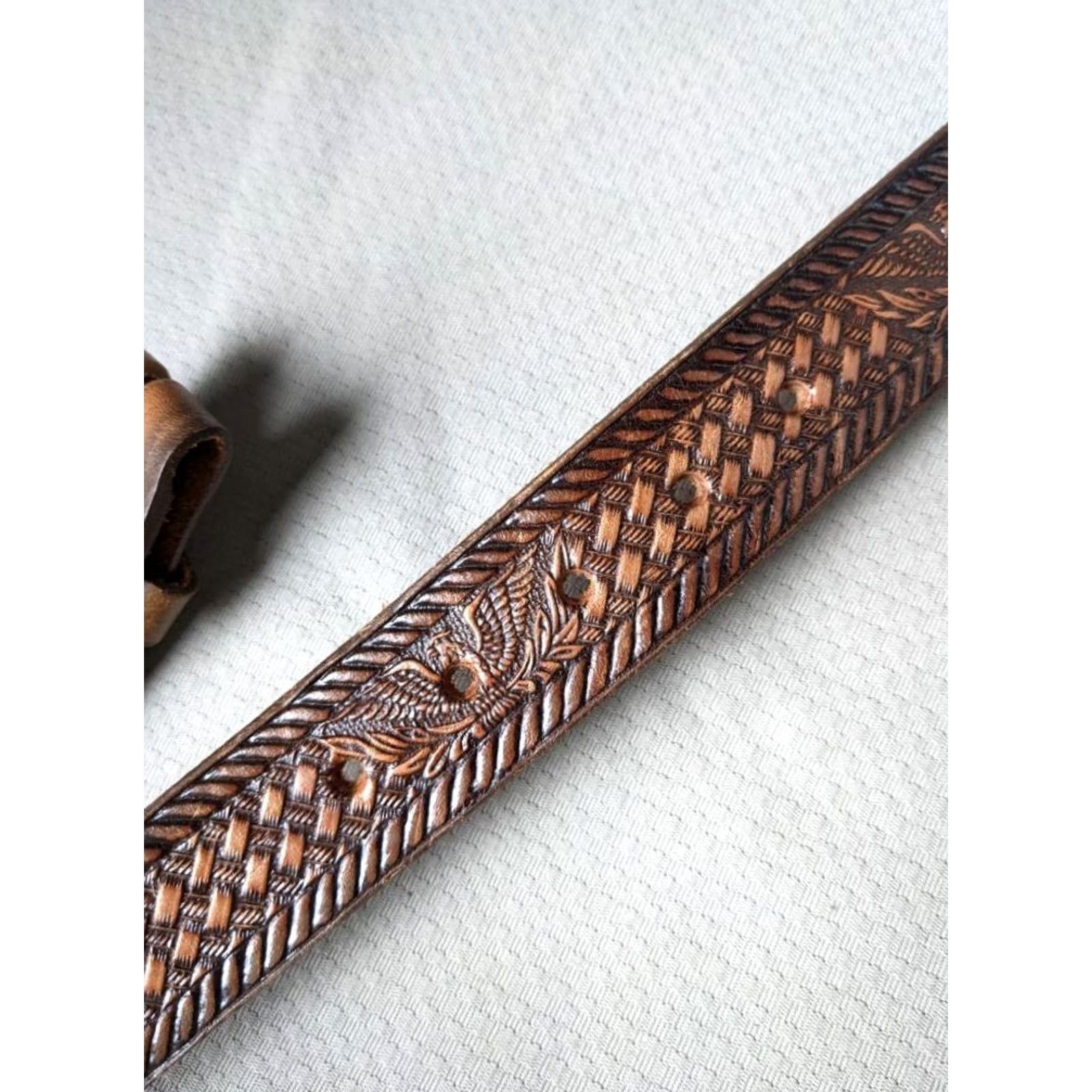 Vintage VINTAGE Brushy Creek Western Belt 28 Brown Leather Tooled Eagle Buckle Men Size 28 - 7 Thumbnail