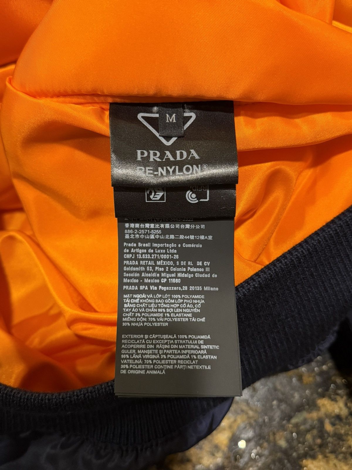 Prada Prada Re-Nylon Gold Logo Navy Blue Oversized Bomber Jacket Size US M / EU 48-50 / 2 - 15 Thumbnail