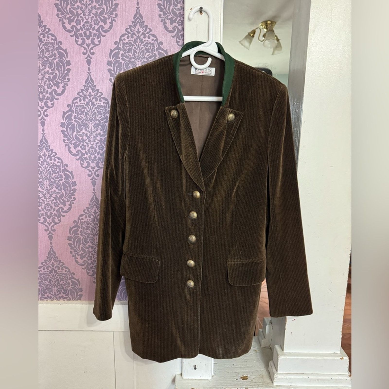 NBDN Nobrandedon VTG Susanne Von Domberg Corduroy Blazer with Gold Buttons Size L / US 10 / IT 46 - 1 Thumbnail