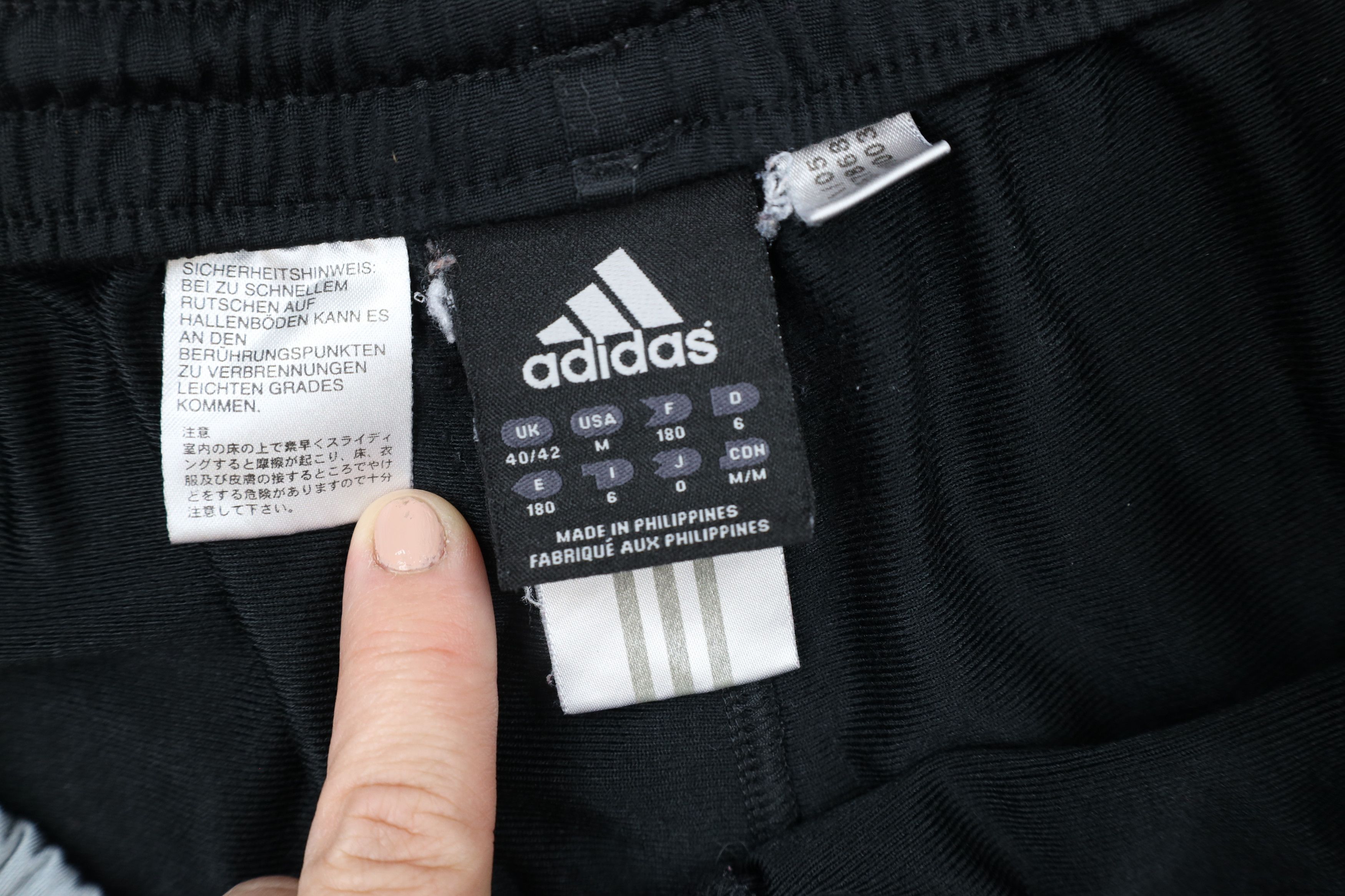 Adidas × Vintage Vintage Y2K Adidas Spell Out Wide Leg Sweatpants Black Size US 34 / EU 50 - 9 Thumbnail
