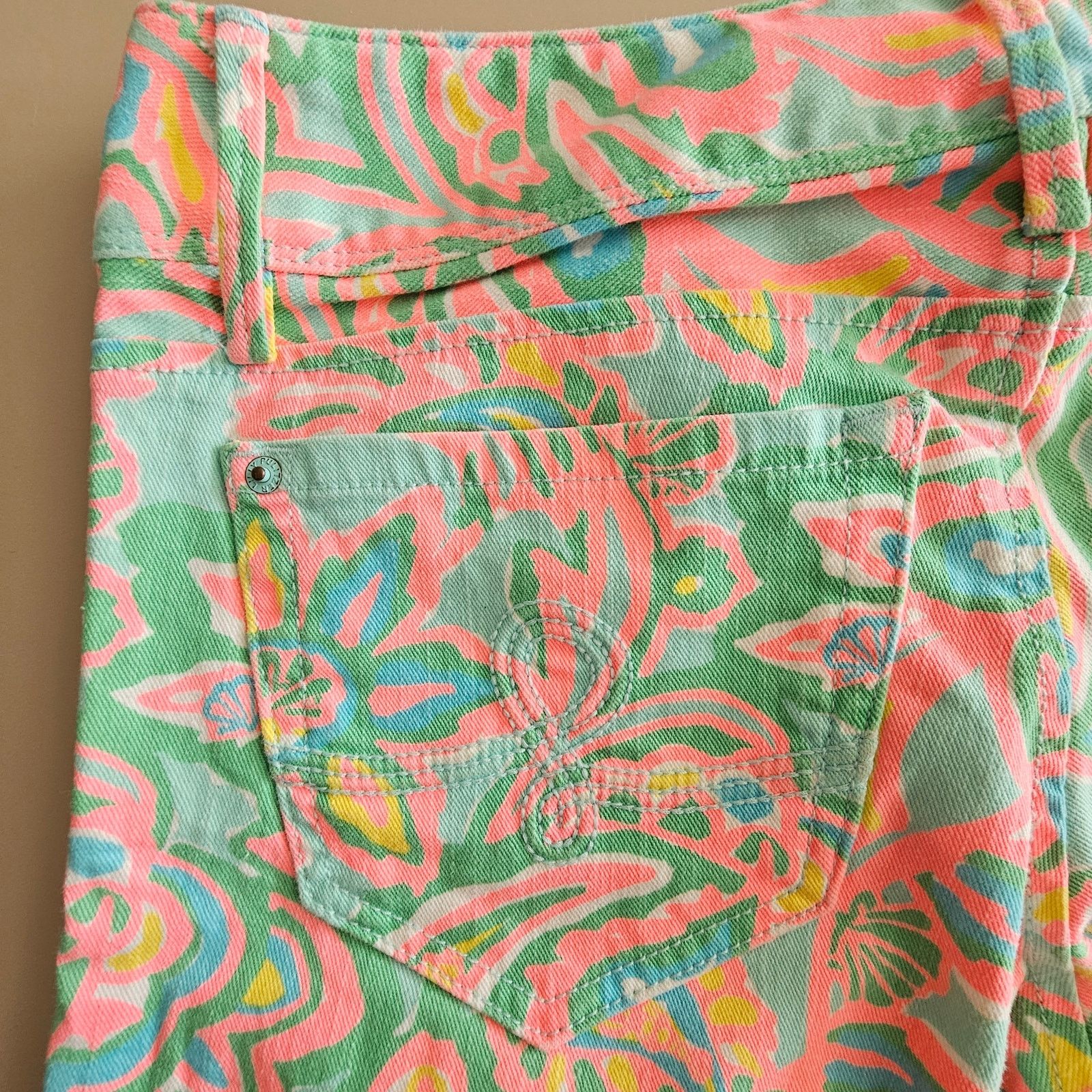 Lilly Pulitzer EUC Lilly Pulitzer Worth Skinny Mini Floral Print Jeans 6 Size 28" / US 6 / IT 42 - 6 Thumbnail