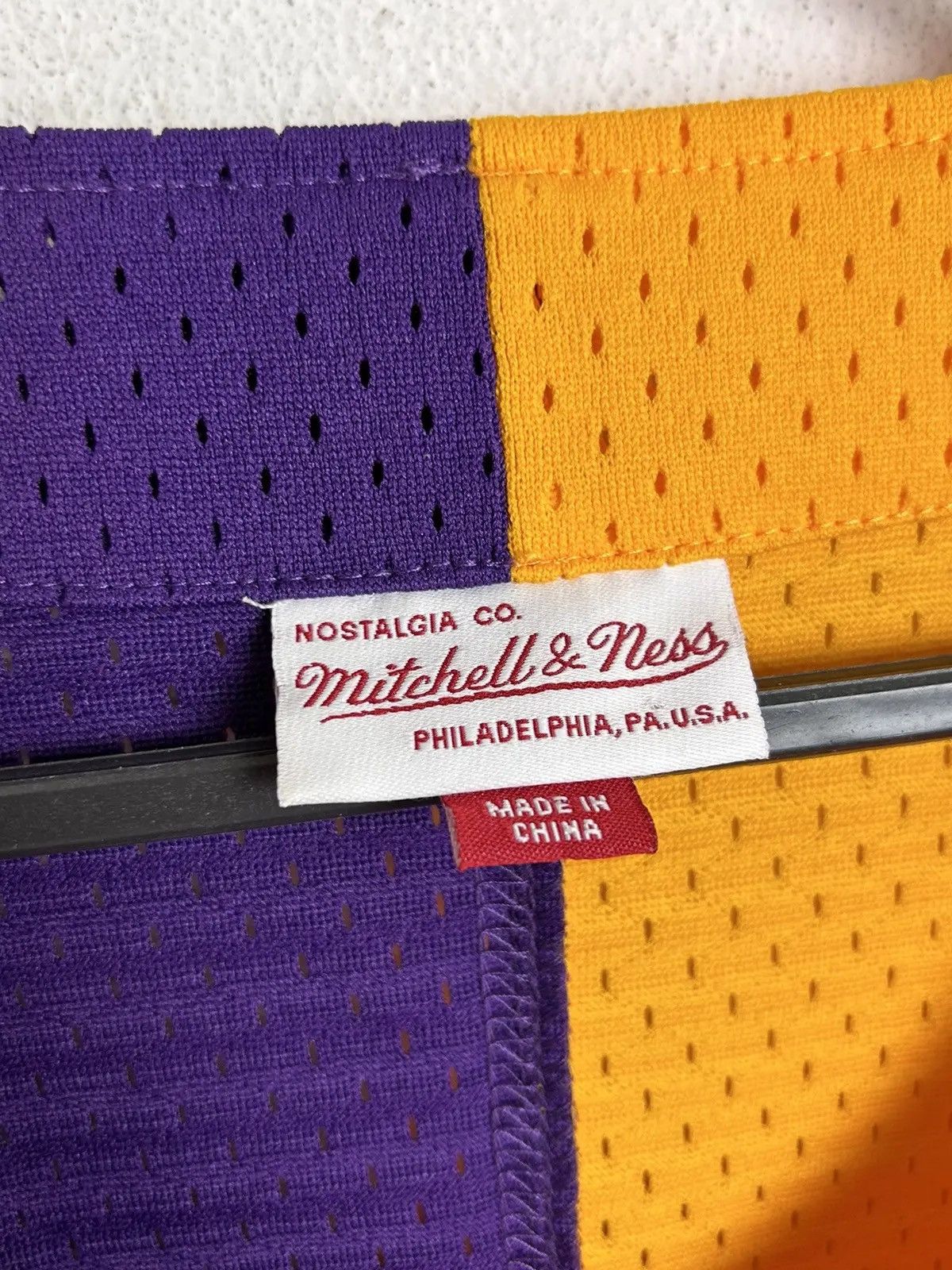 Mitchell & Ness Mitchell & Ness L.A. Lakers SS18 Rare Baseball Jersey Size US M / EU 48-50 / 2 - 5 Thumbnail