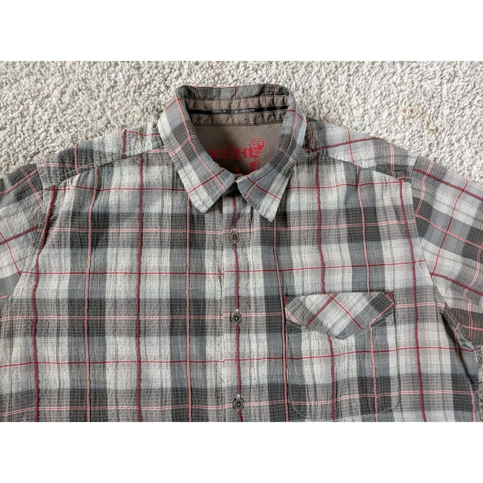 Vintage Kuhl Men’s S Seersucker Red Gray Plaid Short Sleeve Button Up Shirt Read Size US S / EU 44-46 / 1 - 2 Thumbnail