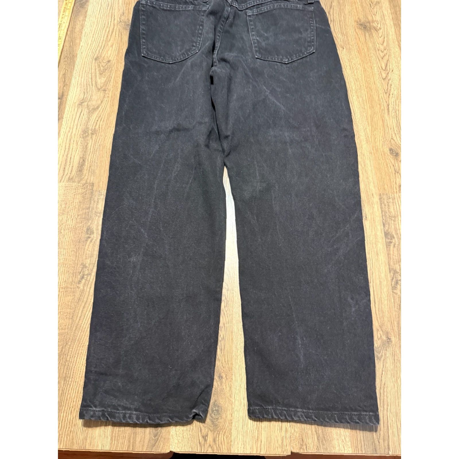 Wrangler Wrangler Jeans Mens Size 38x30 Black Denim Relaxed Fit Straight Leg 5-Pocket Design Regular Inseam 30in Vintage: No Size US 38 / EU 54 - 2 Thumbnail