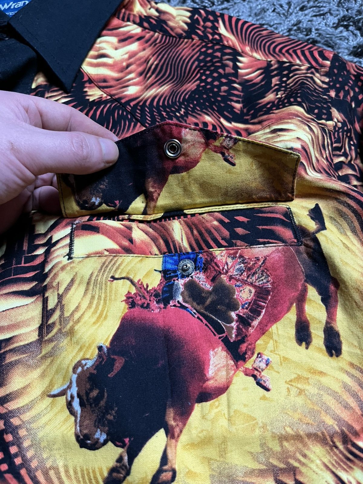 Wrangler RARE Vintage 90s Wrangler Rodeo Bull Graphic Flame Shirt Size US L / EU 52-54 / 3 - 4 Thumbnail
