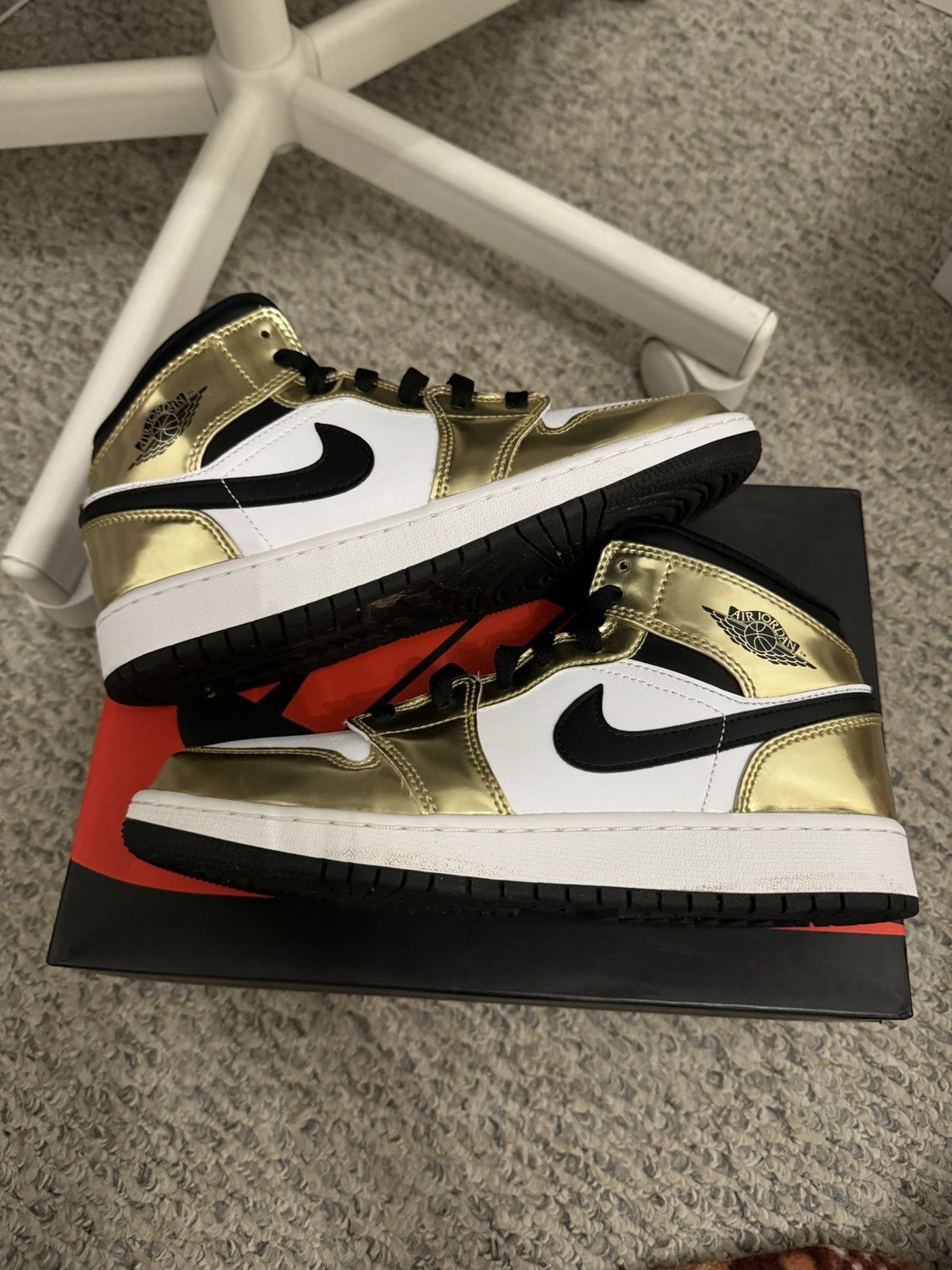 Jordan Metallic Gold GS