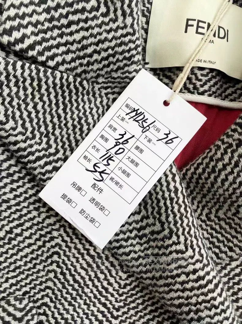 Fendi Fendi Wool Wavy Pattern Tweed Checkered Coat Size XXS / US 00 / IT 34 - 4 Thumbnail