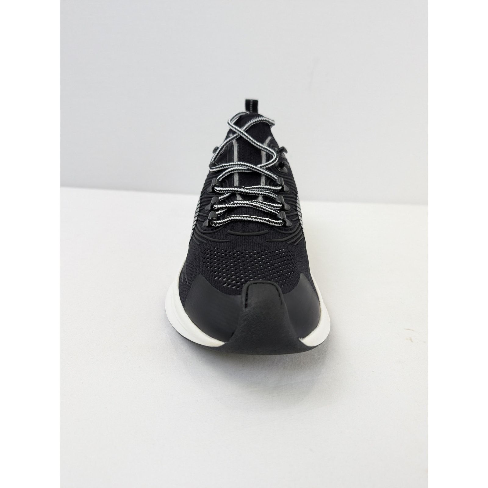 Gucci o1rshd1 Men's Run Sneakers in Black/White Size US 13 / EU 46 - 15 Thumbnail