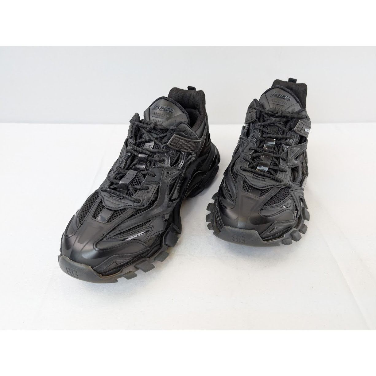 Balenciaga o1rshd1 Q:2 / Track.2 Open Sneakers in Black Size US 11 / EU 44 - 9 Thumbnail