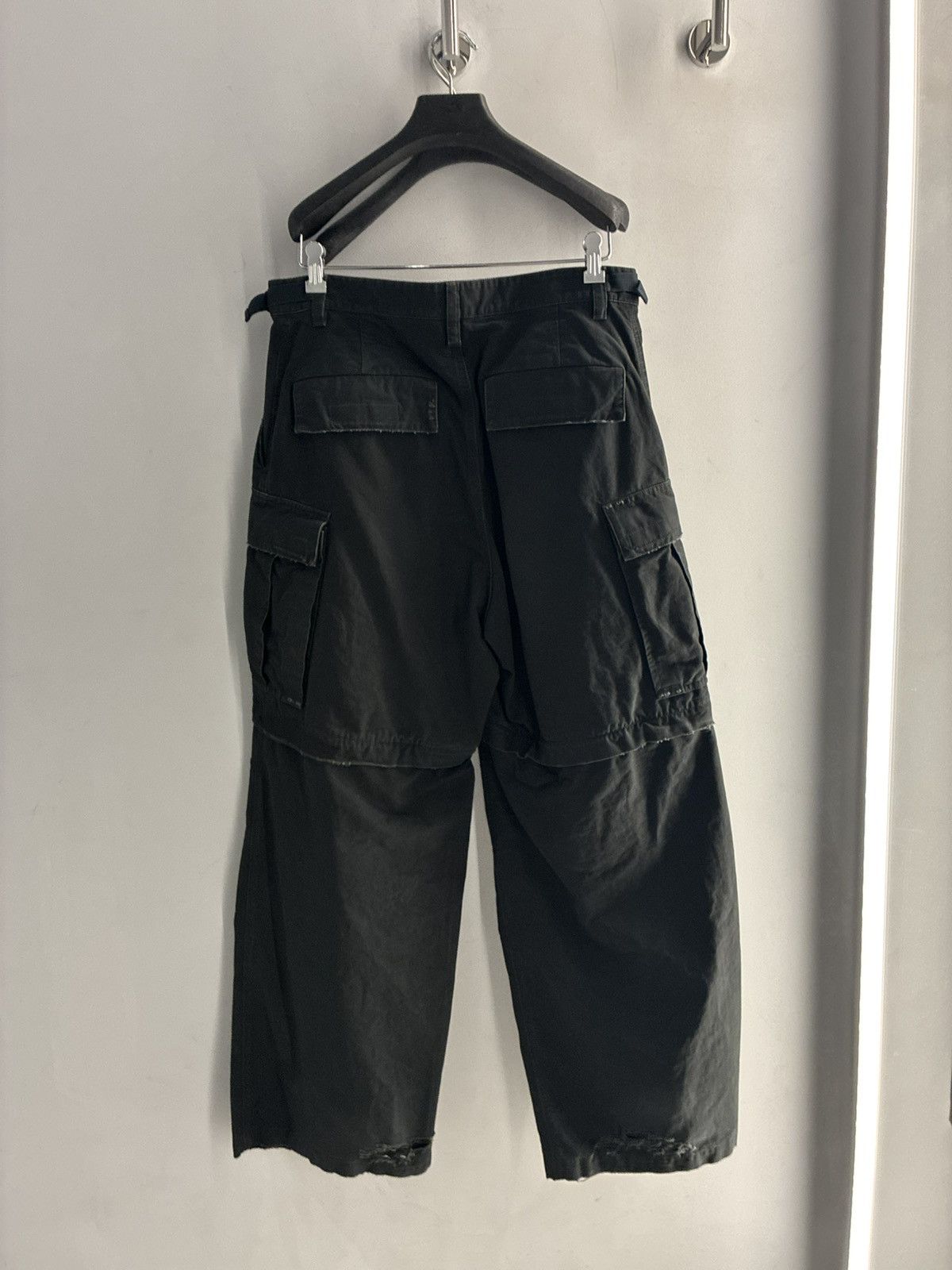 Balenciaga Balenciaga Large Cargo Pants Size US 32 / EU 48 - 7 Thumbnail
