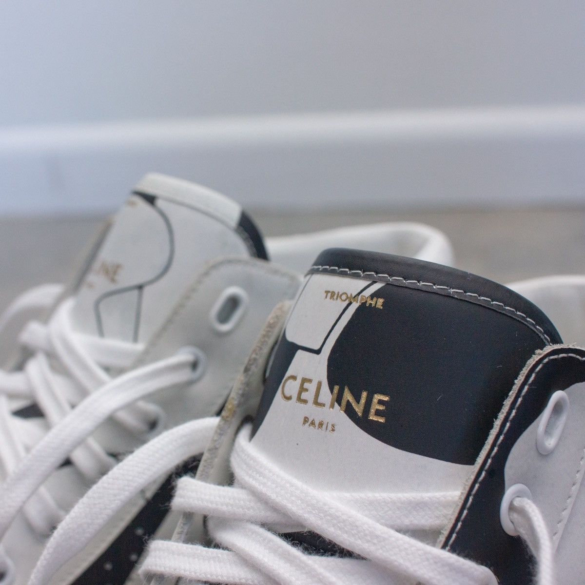 Celine 960$ Celine - Abstract Print TR 01M Triomphe Hi-Top Sneakers Size US 11 / EU 44 - 16 Thumbnail