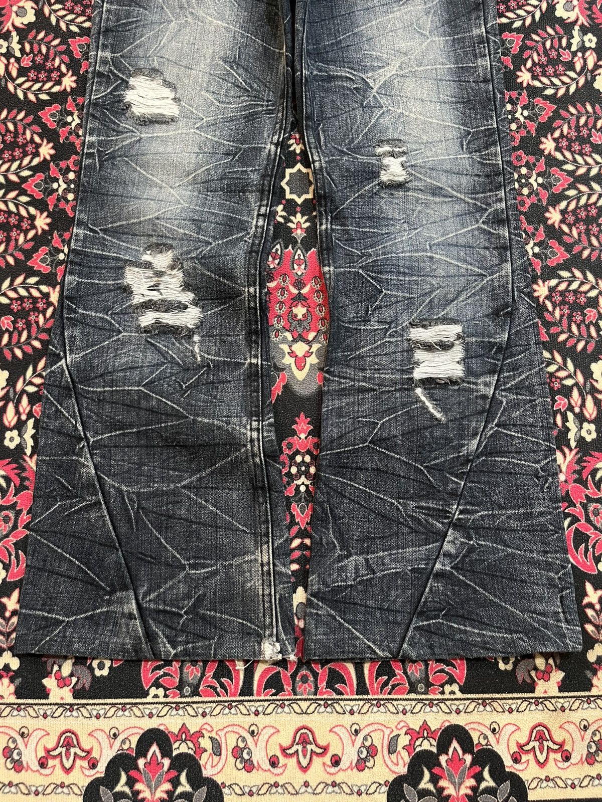Tornado Mart K.U.I Dark Cracked Washed Distressed Flare Jeans Size US 32 / EU 48 - 8 Thumbnail