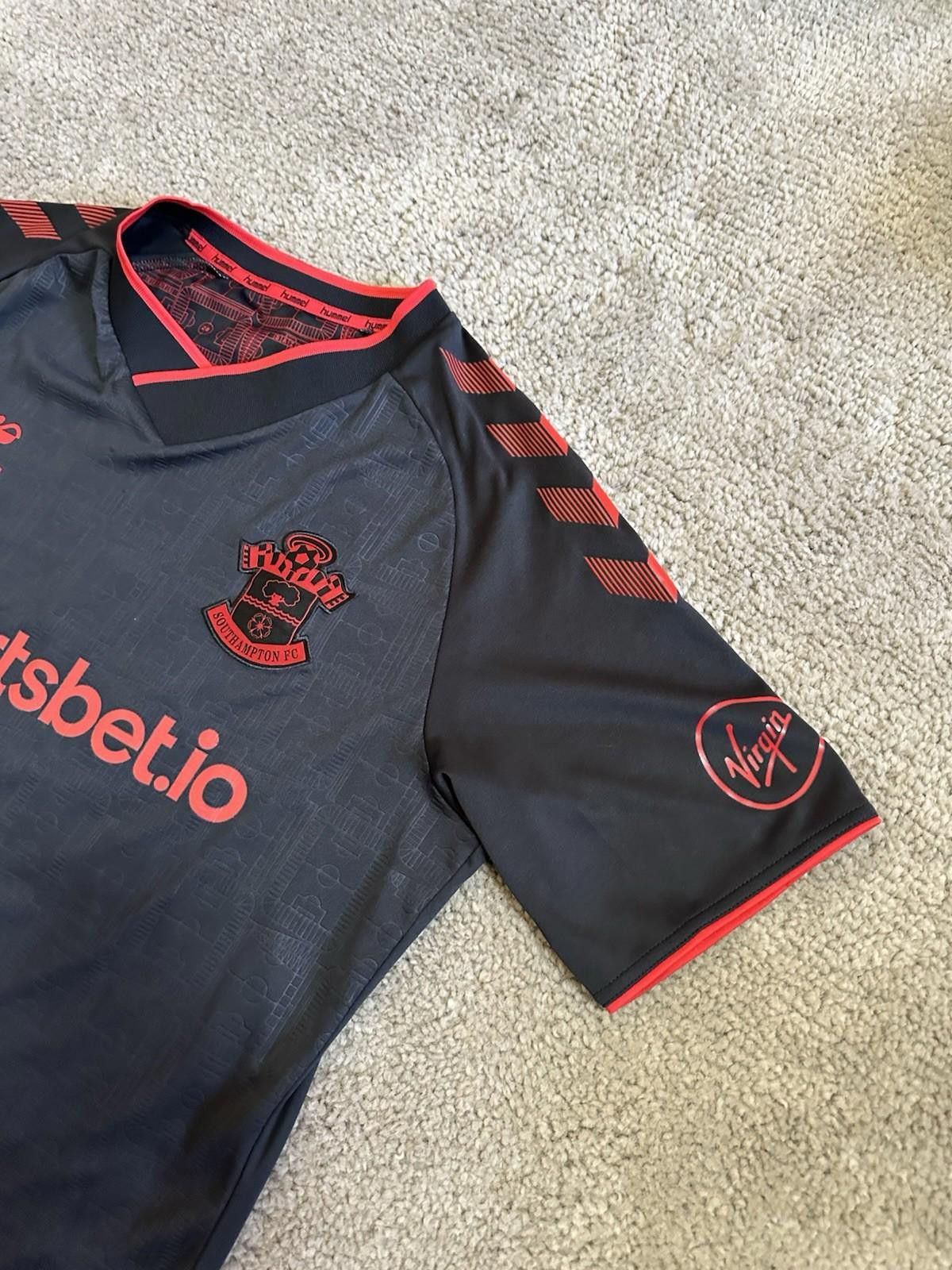 Hummel Southampton 2021-22 Football Shirt Jersey Ward-Prowse #8 Size US L / EU 52-54 / 3 - 4 Thumbnail
