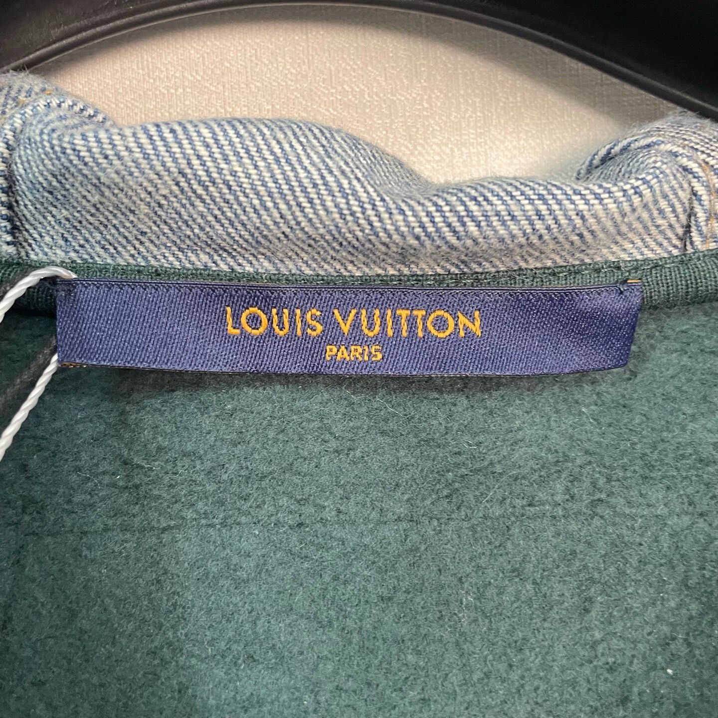 Louis Vuitton louis vuitton denim lettered jacket size l Size US L / EU 52-54 / 3 - 3 Thumbnail