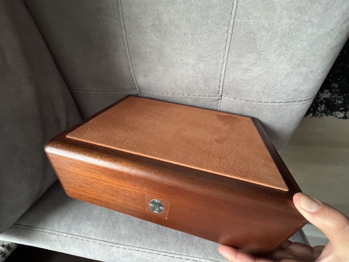 Hermes HERMES box games poker set study all photos and description Size ONE SIZE - 20 Thumbnail