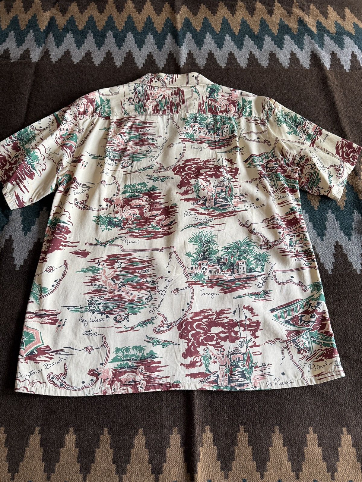 Visvim Duke Aloha Sunshine Shirt S/S Size US XL / EU 56 / 4 - 3 Thumbnail