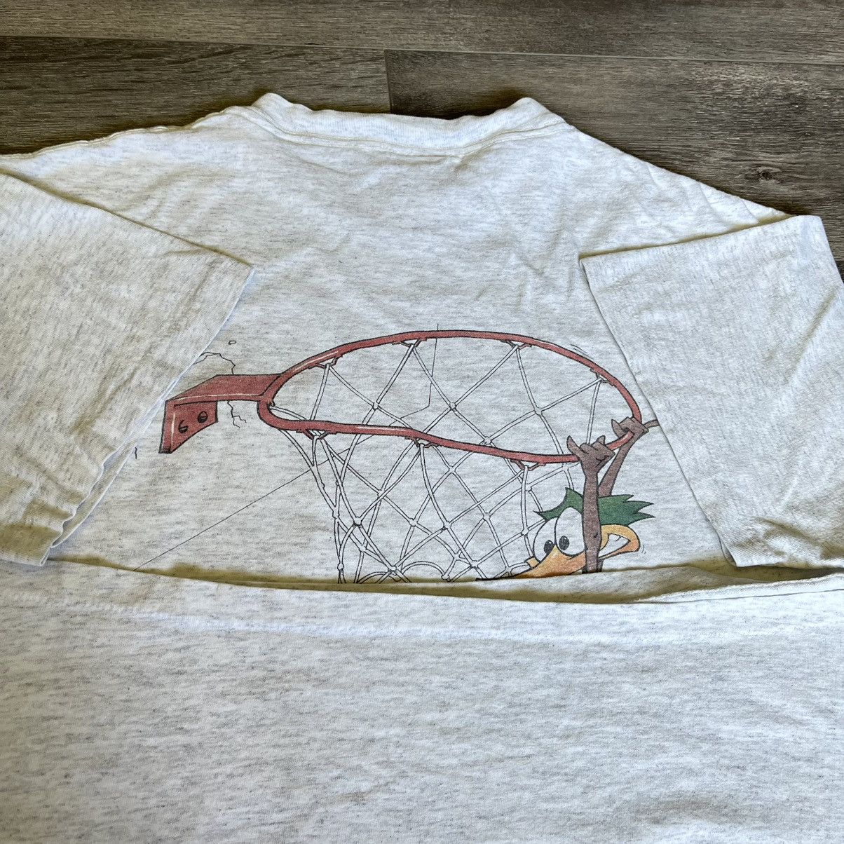 Duck Head Vintage 1993 Duck Head Basketball Dunking Pocket Graphic Tee Size US L / EU 52-54 / 3 - 6 Thumbnail