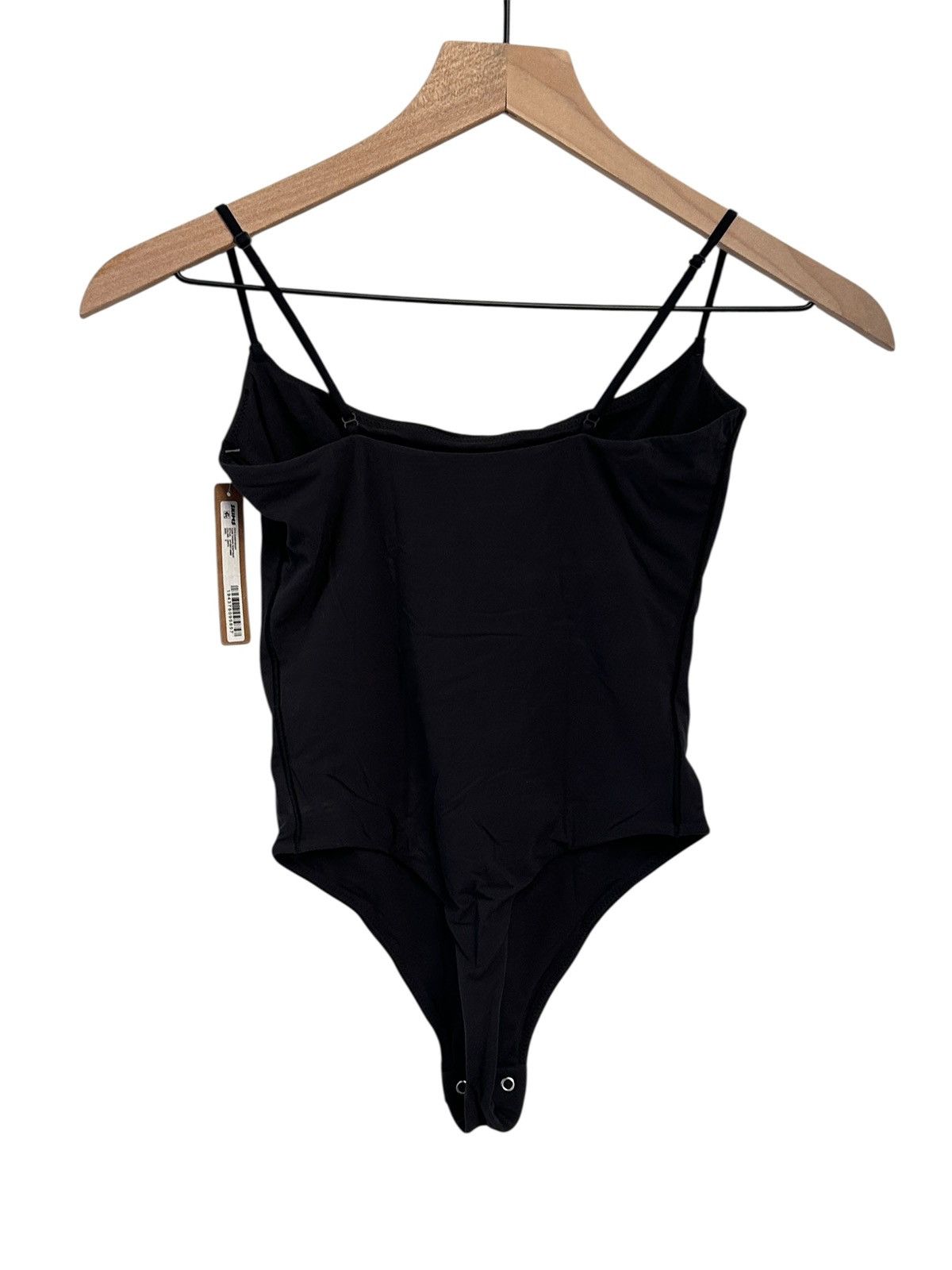 SKIMS SKIMS Fits Everybody Cami Bodysuit Black NWT small Size S / US 4 / IT 40 - 2 Thumbnail