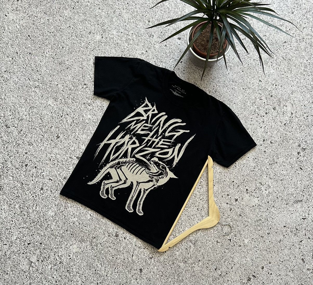 Band Tees × Vintage BRING ME THE HORIZON 2017 Rock Band Retro T-SHIRT Y2K Hype Size US L / EU 52-54 / 3 - 1 Thumbnail