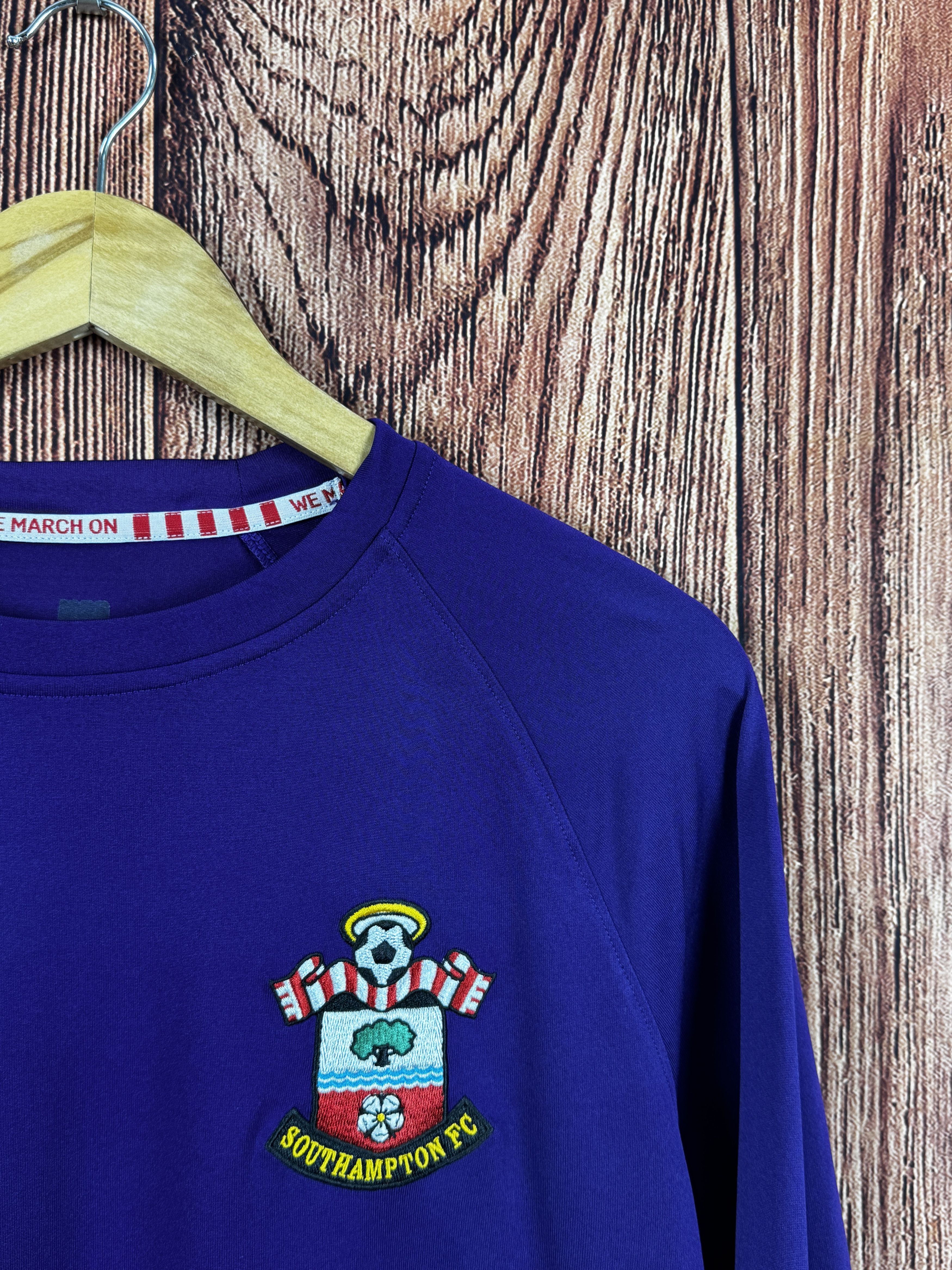 Under Armour 2016/17 SOUTHAMPTON Under Armour GOALKEEPER SHIRT PURPLE Size US L / EU 52-54 / 3 - 4 Thumbnail