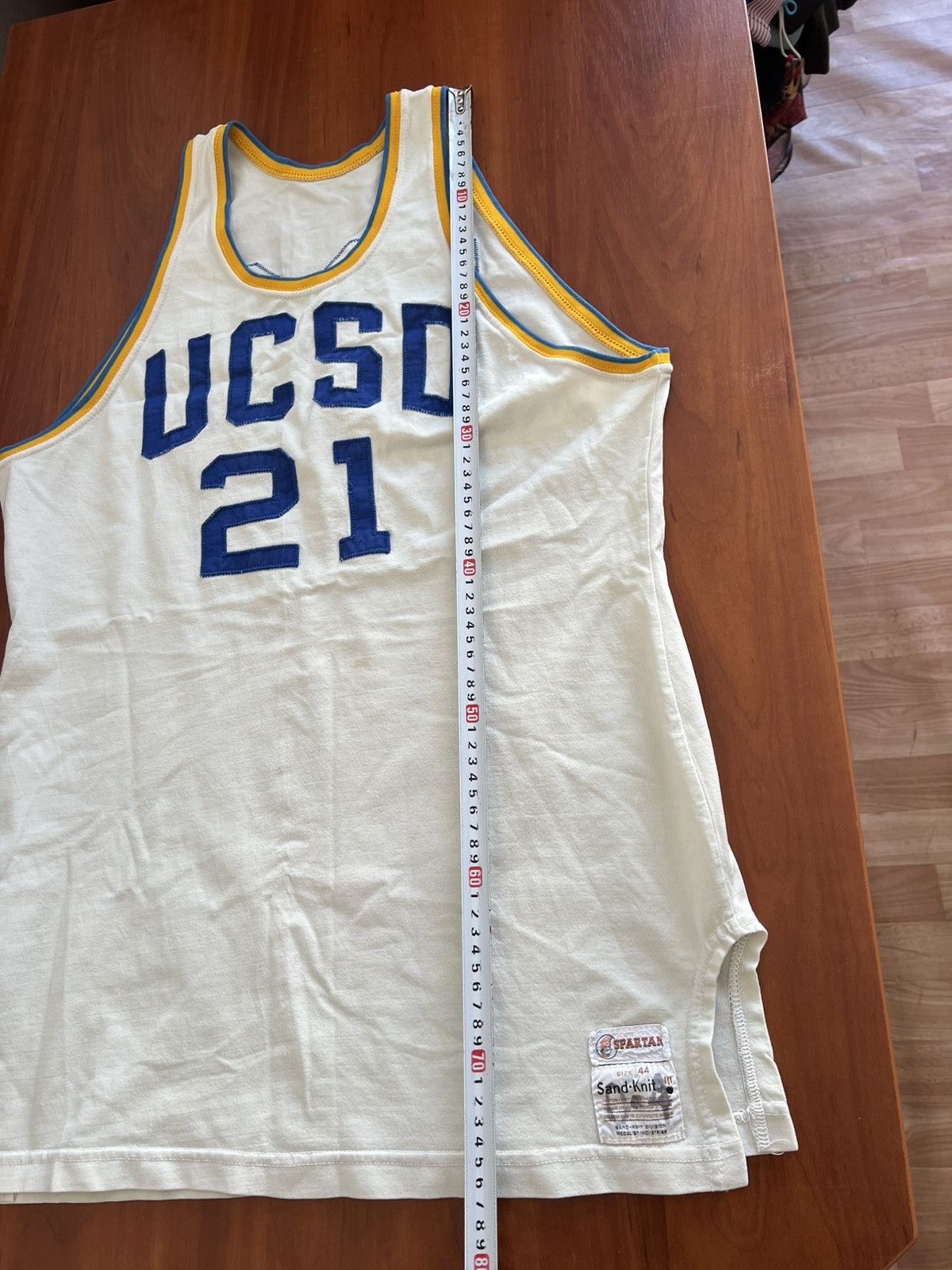 Vintage RARE! 70’S NCAA UCSD SAN DIEGO #21 SPARTAN BASKETBALLJERSEY Size US S / EU 44-46 / 1 - 17 Thumbnail