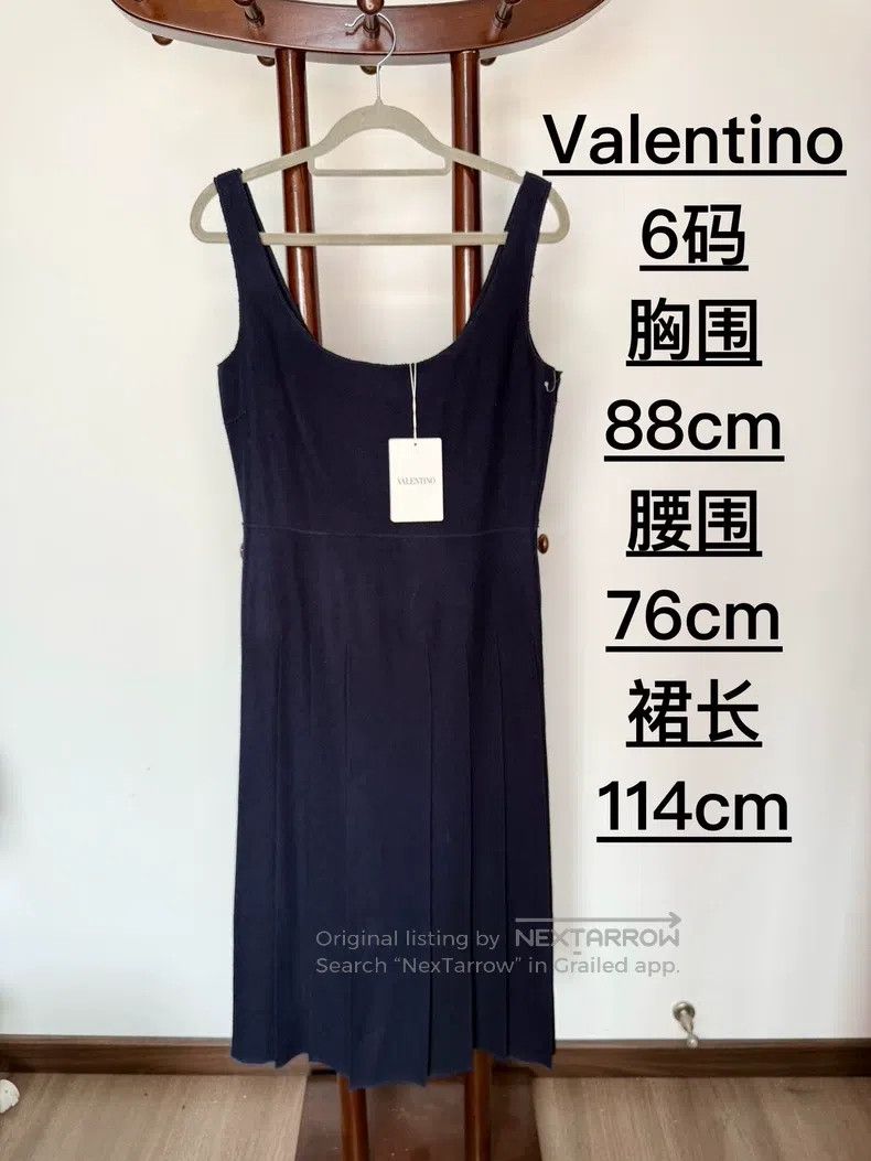 Valentino Valentino dress Size M / US 6-8 / IT 42-44 - 4 Thumbnail