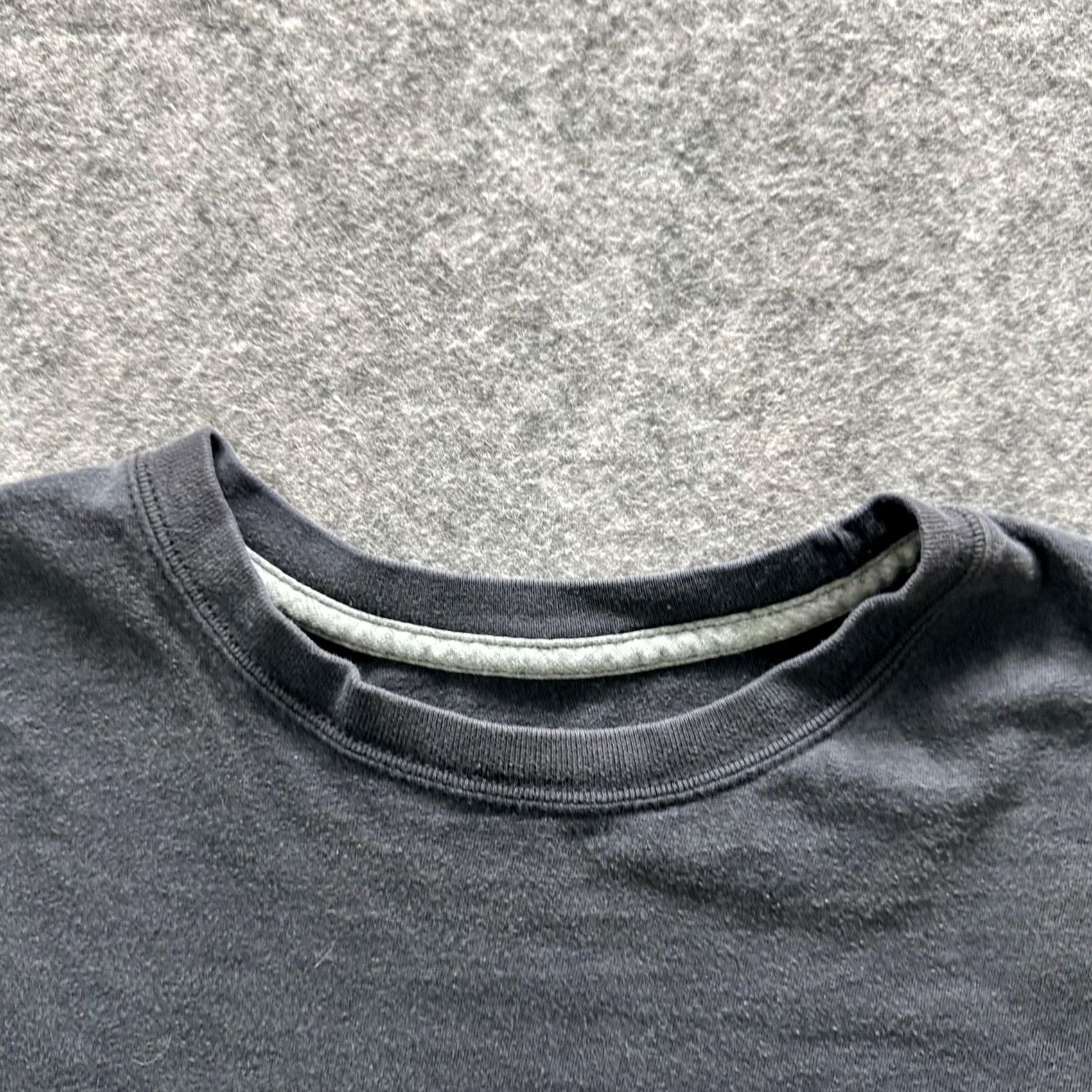 Nike Nike Shirt Mens XL Black Swoosh Logo Crewneck Cotton Jersey Standard Fit Tagless Size US XL / EU 56 / 4 - 3 Thumbnail