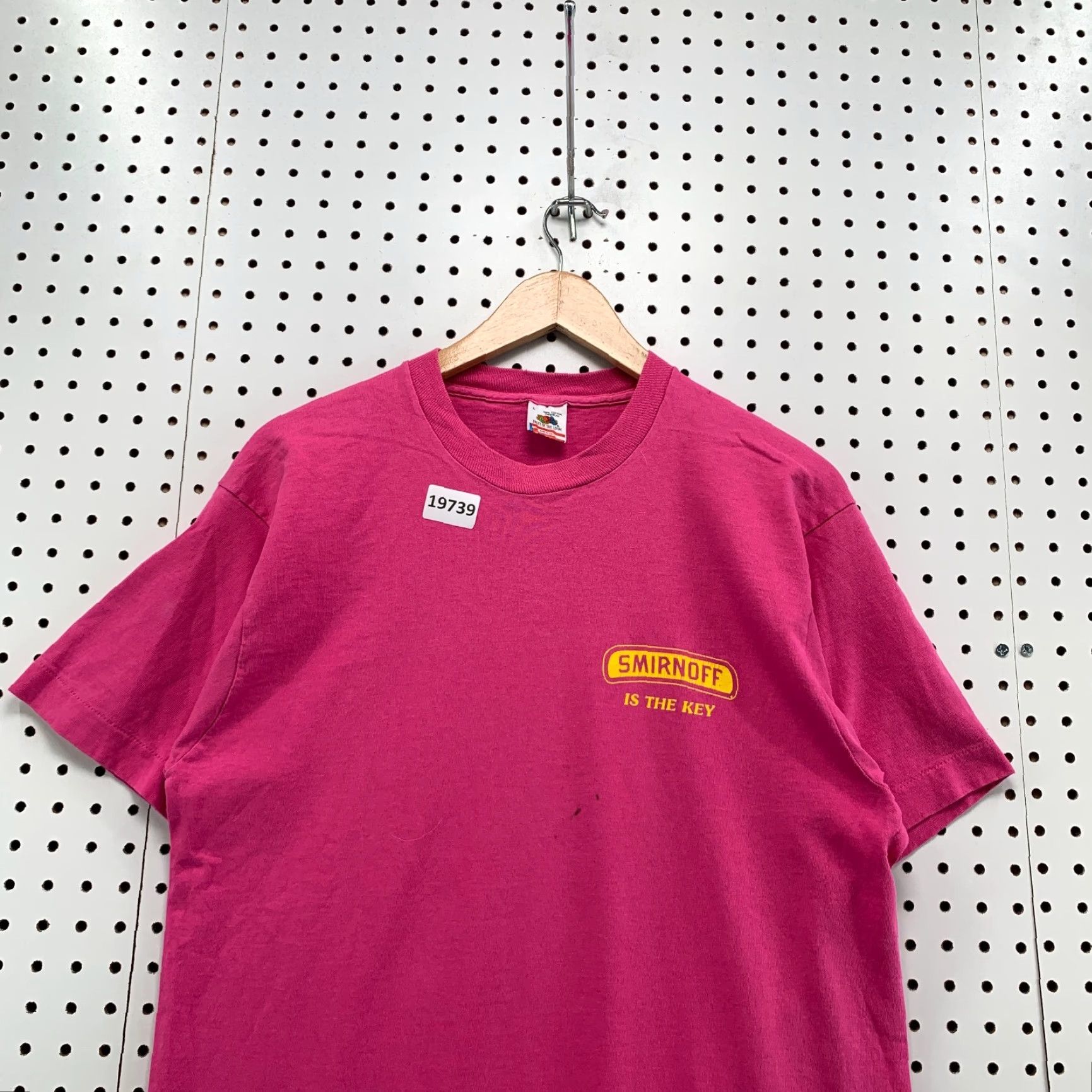 Fruit Of The Loom VINTAGE Smirnoff Key West Shirt Mens Large Pink 90s Graphic Print Cotton Cotton Blend T-Shirt Size US L / EU 52-54 / 3 - 6 Thumbnail