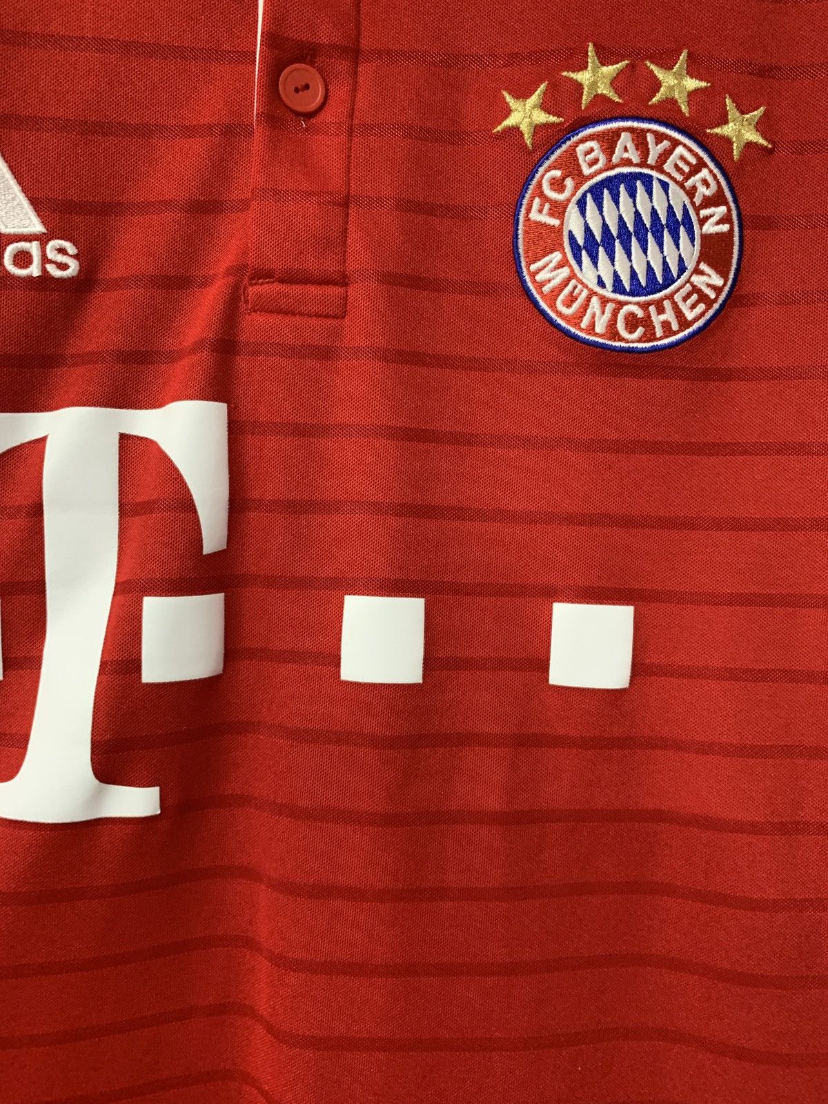 Adidas BAYERN MUNICH 2016 2017 FOOTBALL soccer SHIRT JERSEY ADIDAS Size US S / EU 44-46 / 1 - 6 Thumbnail