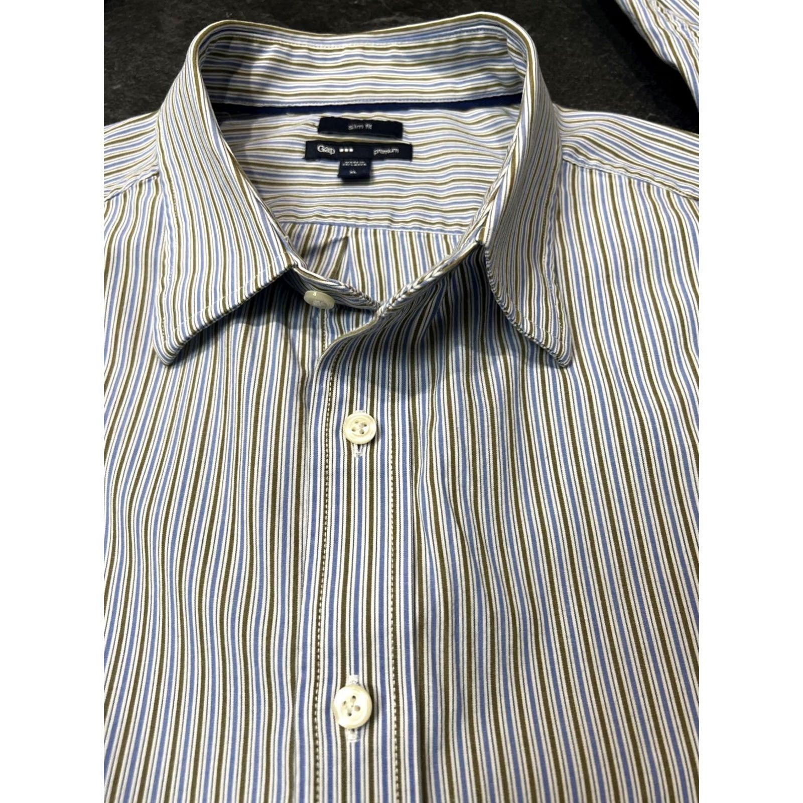 Gap GAP Slim Fit Men’s Short Sleeve Button-Up Shirt XL Striped Multicolor Dress Shirt Color: Multicolor — N/A Size 46R - 3 Thumbnail