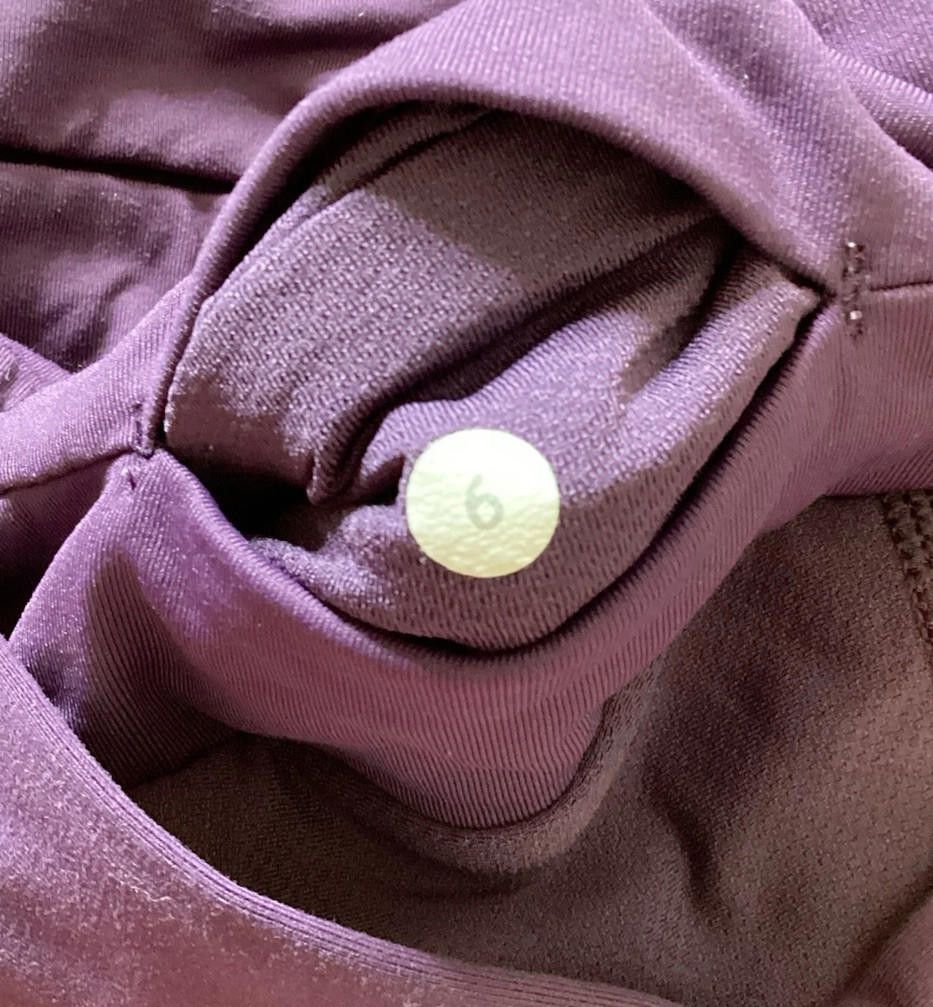 Designer Lululemon size 6 Purple Mesh Crossover Stash Pocket Size 28" / US 6 / IT 42 - 5 Thumbnail