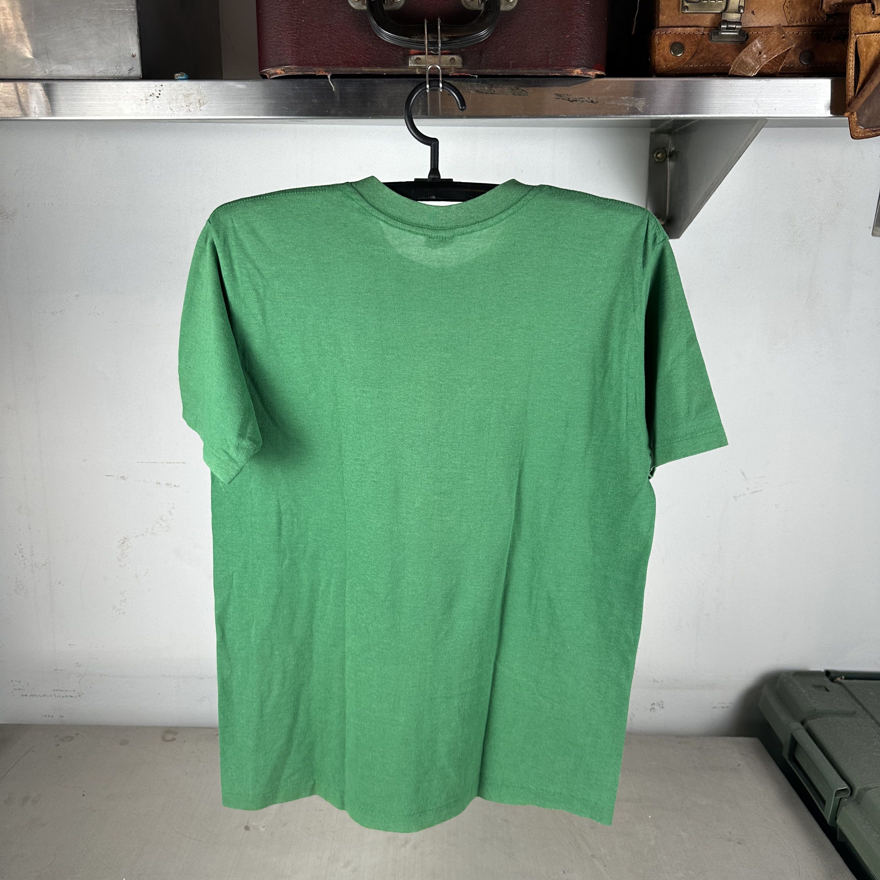 Vintage ​​​​Vintage 80s Boston Celtics Basketball NBA Logo T-shirt Size US L / EU 52-54 / 3 - 5 Thumbnail