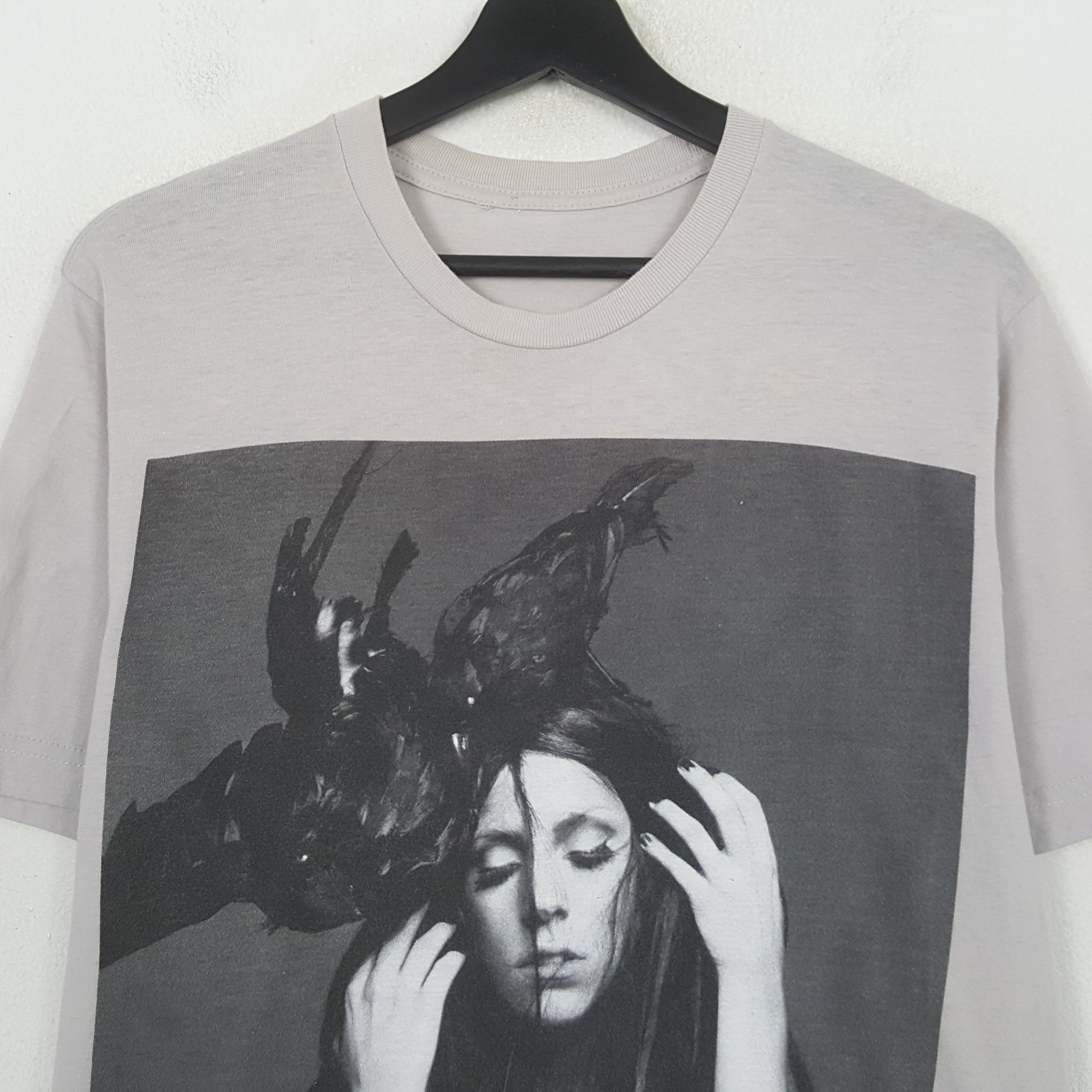 Band Tees Lady Gaga Alejandro Tour Tshirt RR28 Size US M / EU 48-50 / 2 - 2 Thumbnail