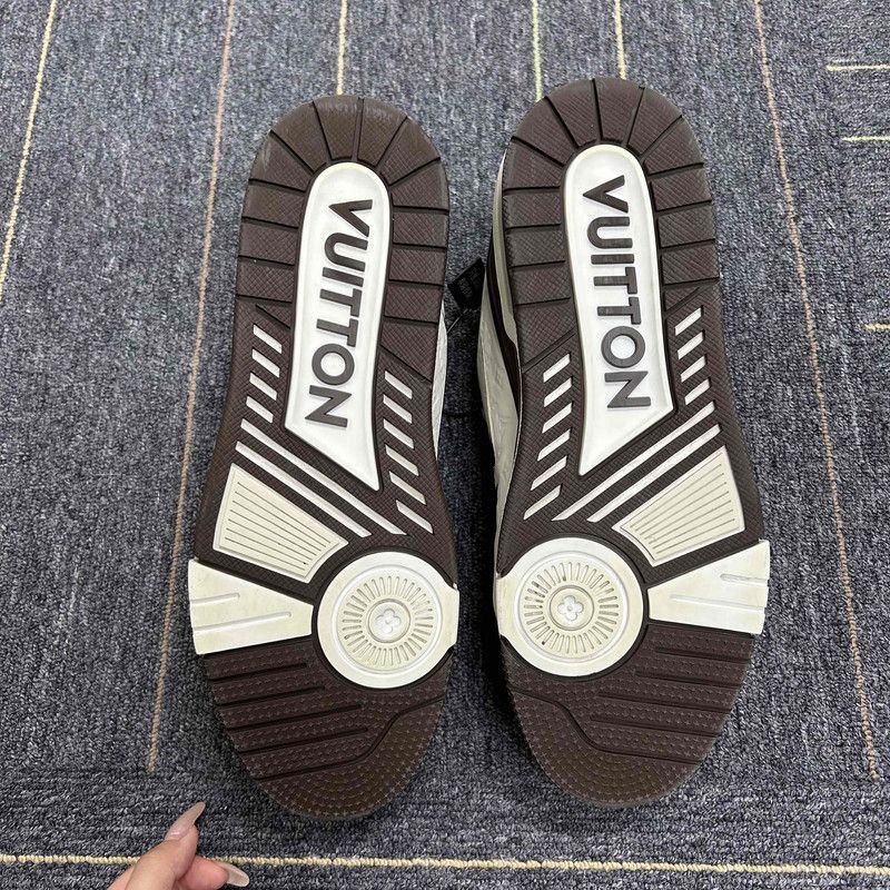 Louis Vuitton Louis Vuitton Tyler Low Top Sneakers in Beige -2508 Size US 8 / EU 41 - 4 Thumbnail