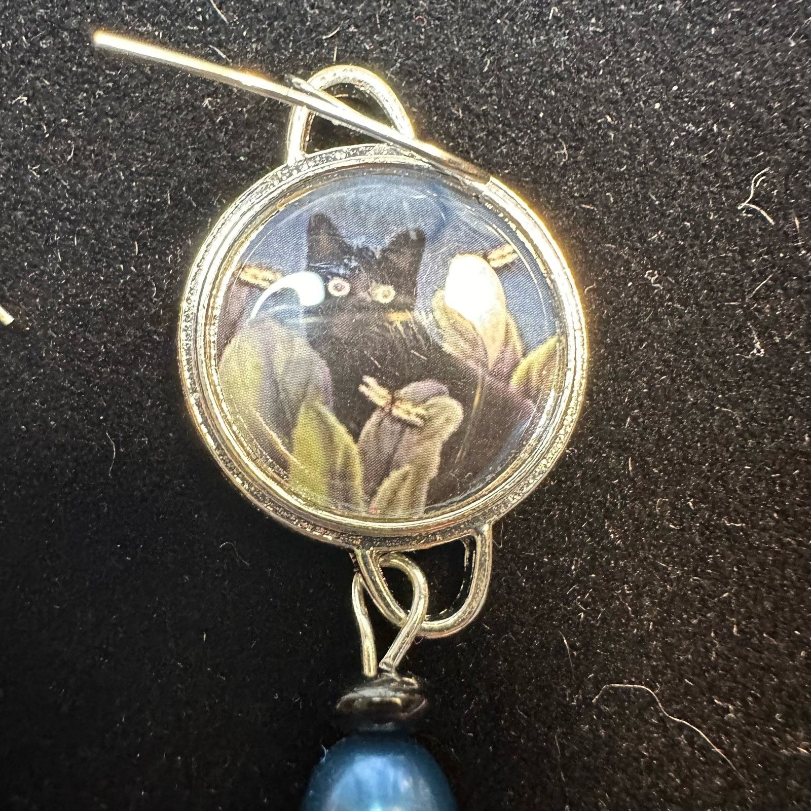 Vintage Cat Kitten Black Blue Hoop Earrings Silver Dangling Beads Size ONE SIZE - 5 Thumbnail