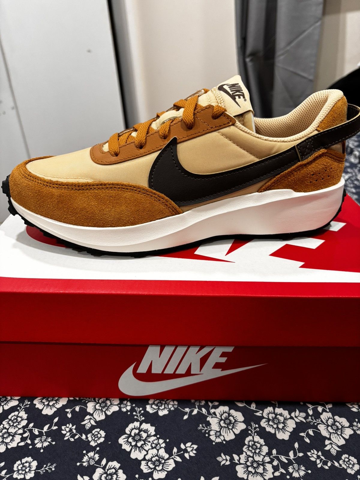 Nike Waffle One trainers in brown and white
