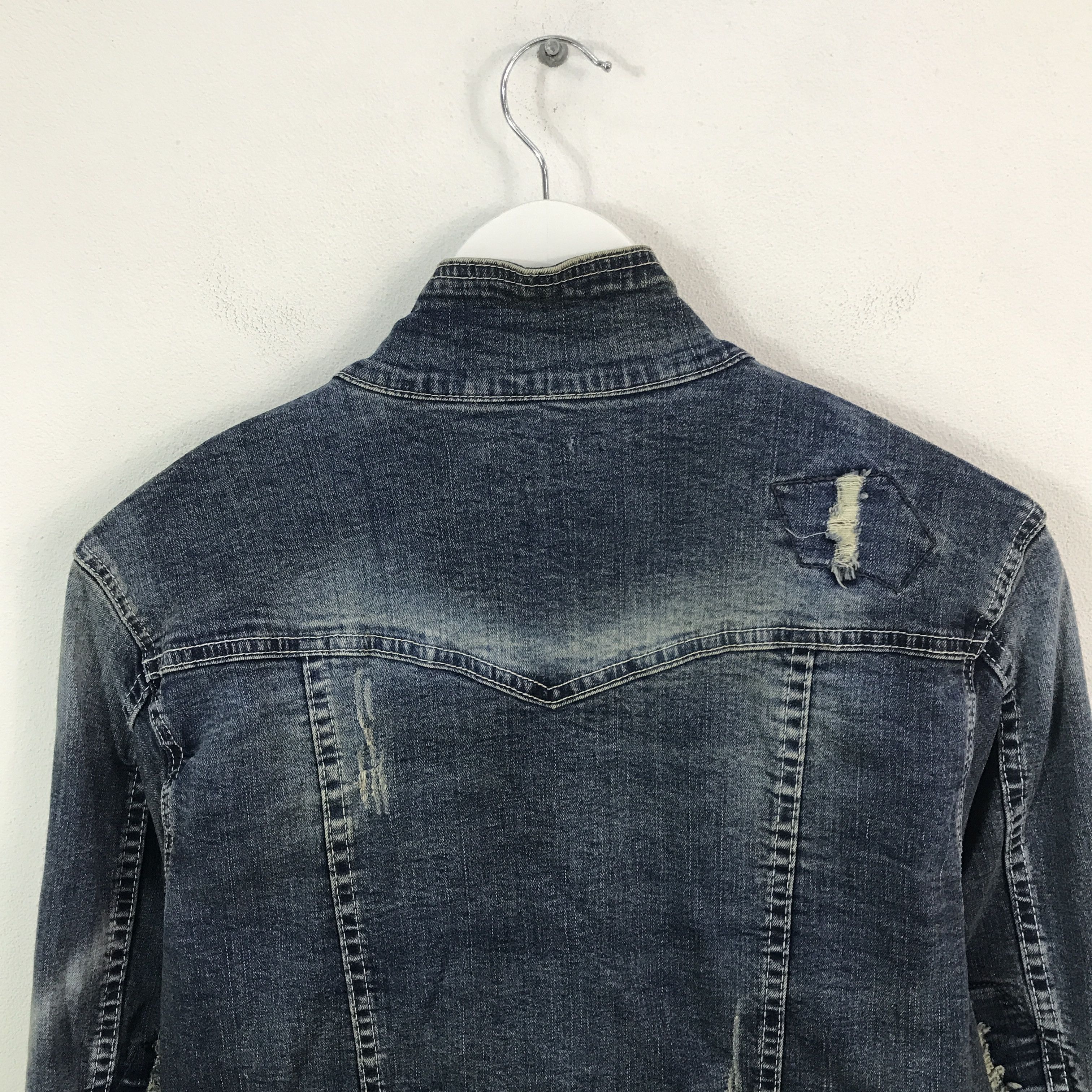 Japanese Brand Gavaria Distressed Button denim jacket Size US L / EU 52-54 / 3 - 4 Thumbnail